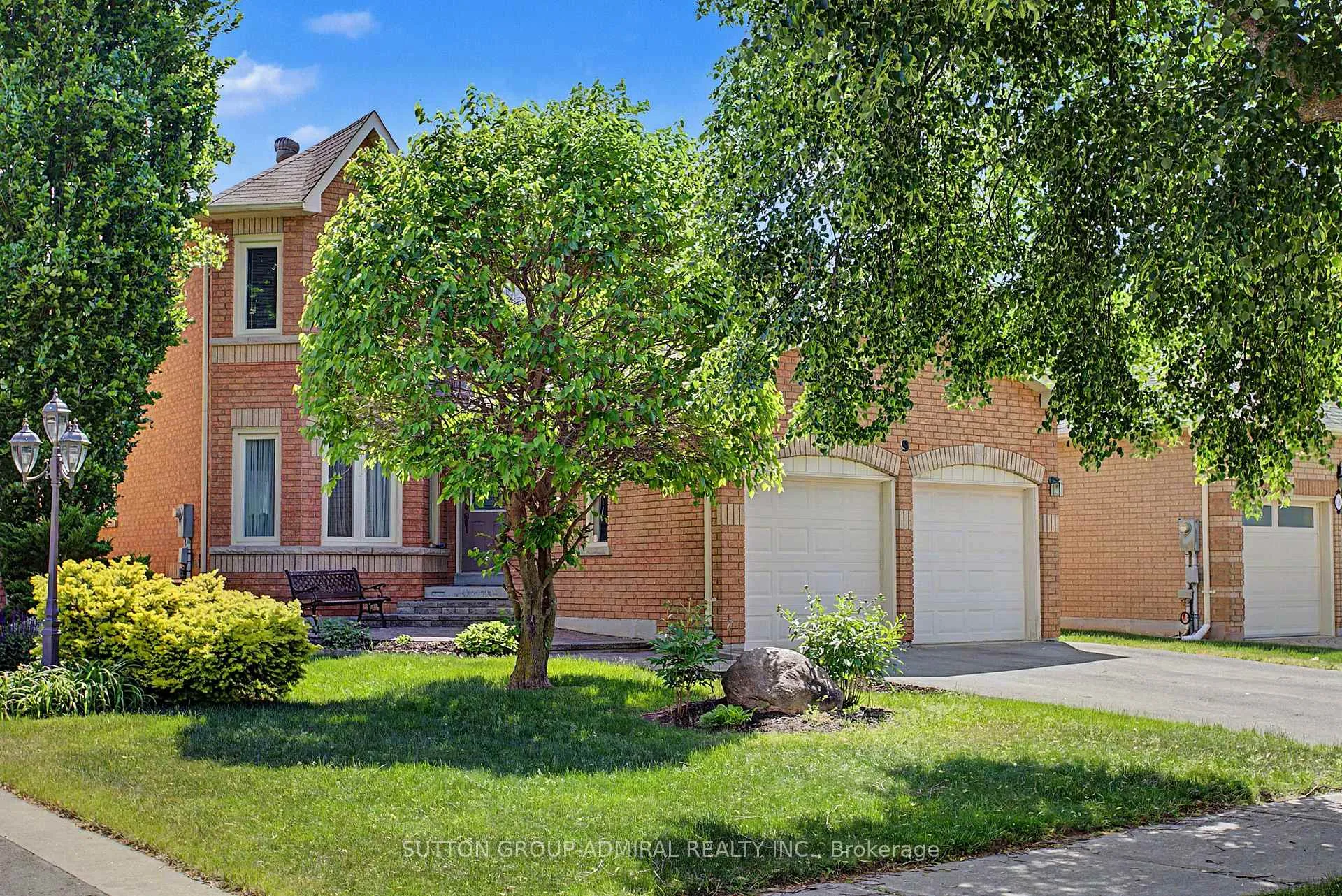 Photo 3 of 9 Hammerstone Crescent, Vaughan, Beverley Glen — HOMEH