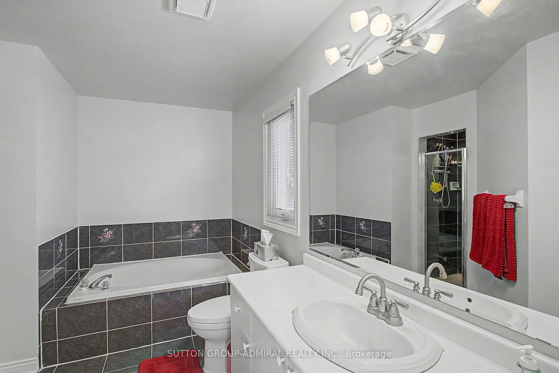 Photo 21 of 9 Hammerstone Crescent, Vaughan, Beverley Glen — HOMEH
