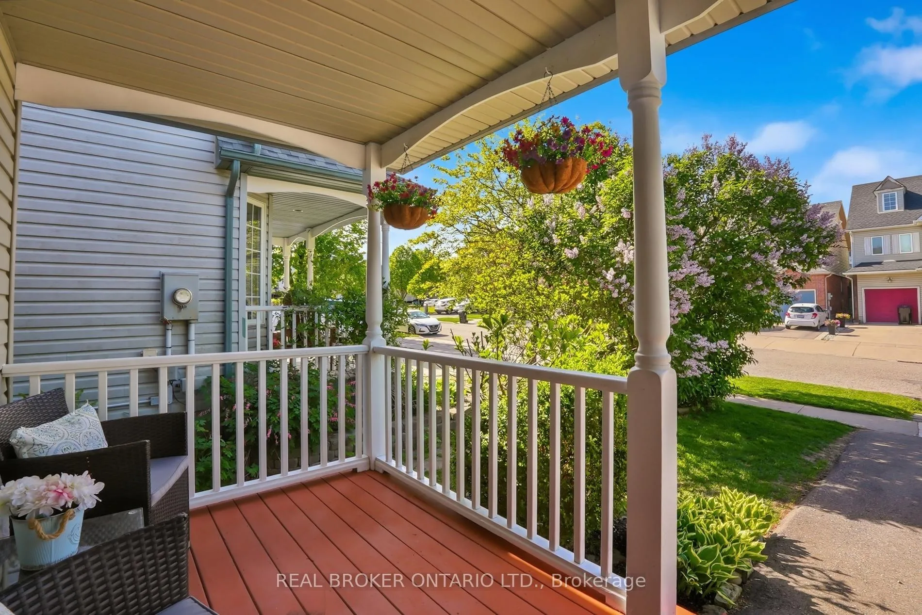 Photo 4 of 136 Marcy Crescent, Cambridge, Hespeler Village — HOMEH