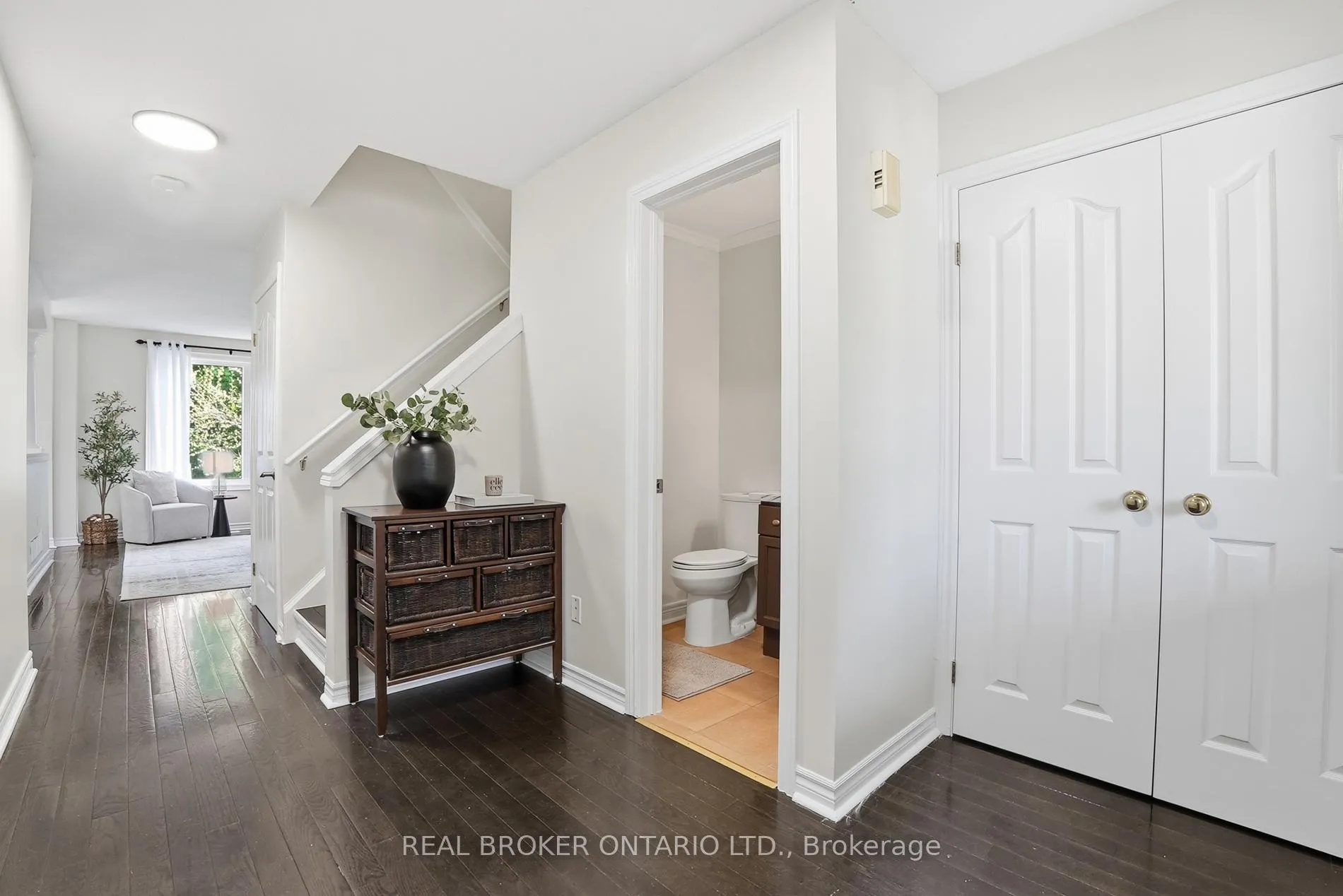 Photo 6 of 136 Marcy Crescent, Cambridge, Hespeler Village — HOMEH