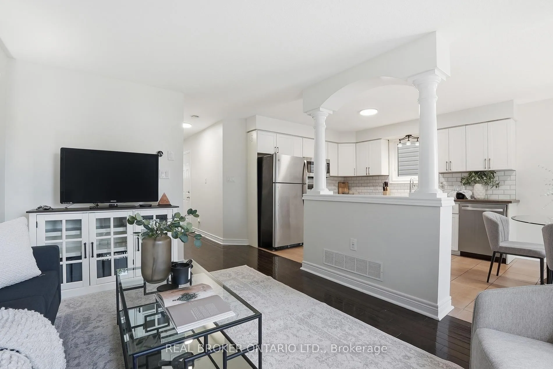 Photo 9 of 136 Marcy Crescent, Cambridge, Hespeler Village — HOMEH