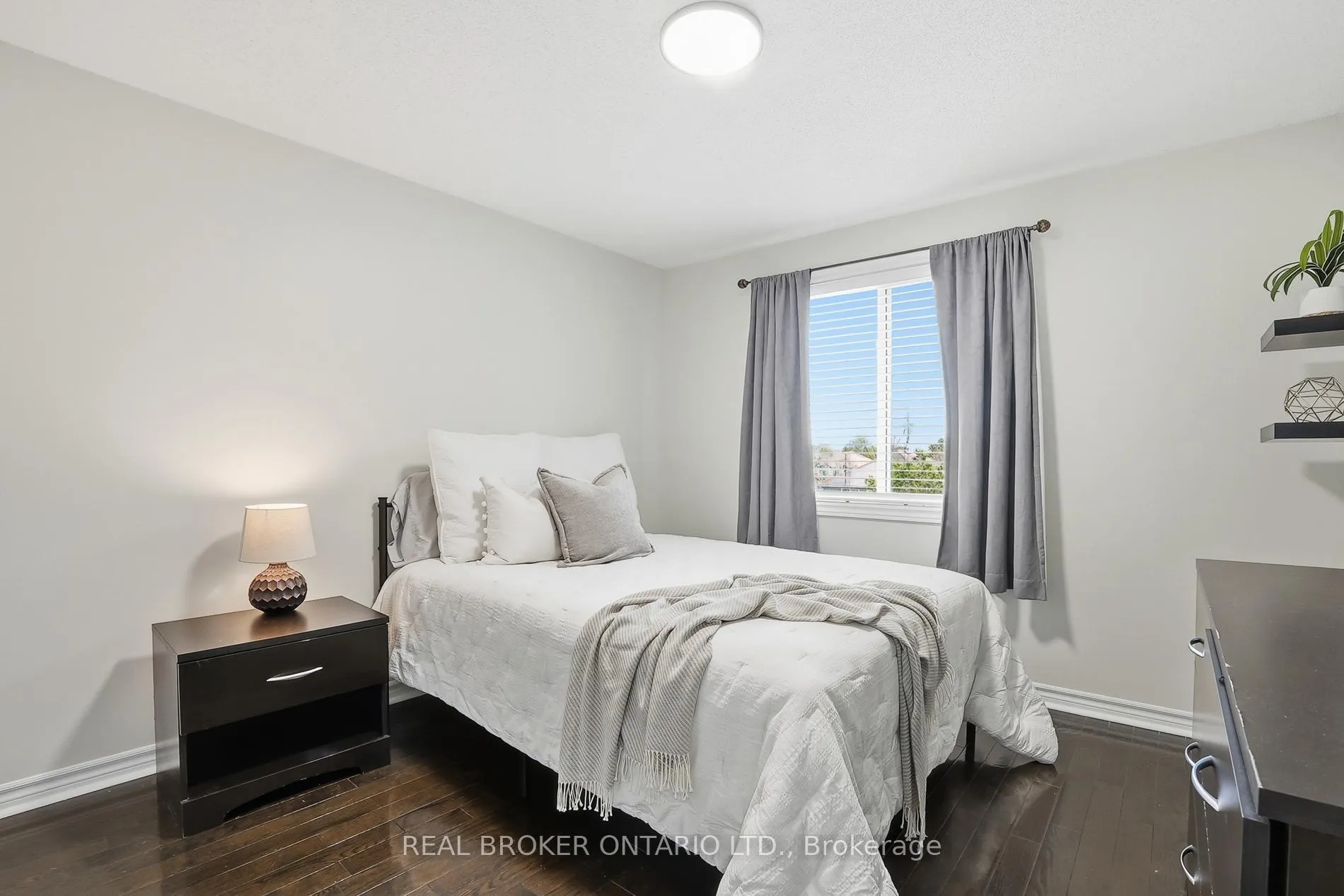 Photo 16 of 136 Marcy Crescent, Cambridge, Hespeler Village — HOMEH