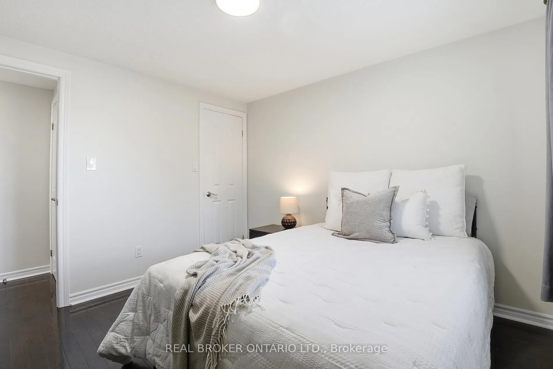 Photo 17 of 136 Marcy Crescent, Cambridge, Hespeler Village — HOMEH