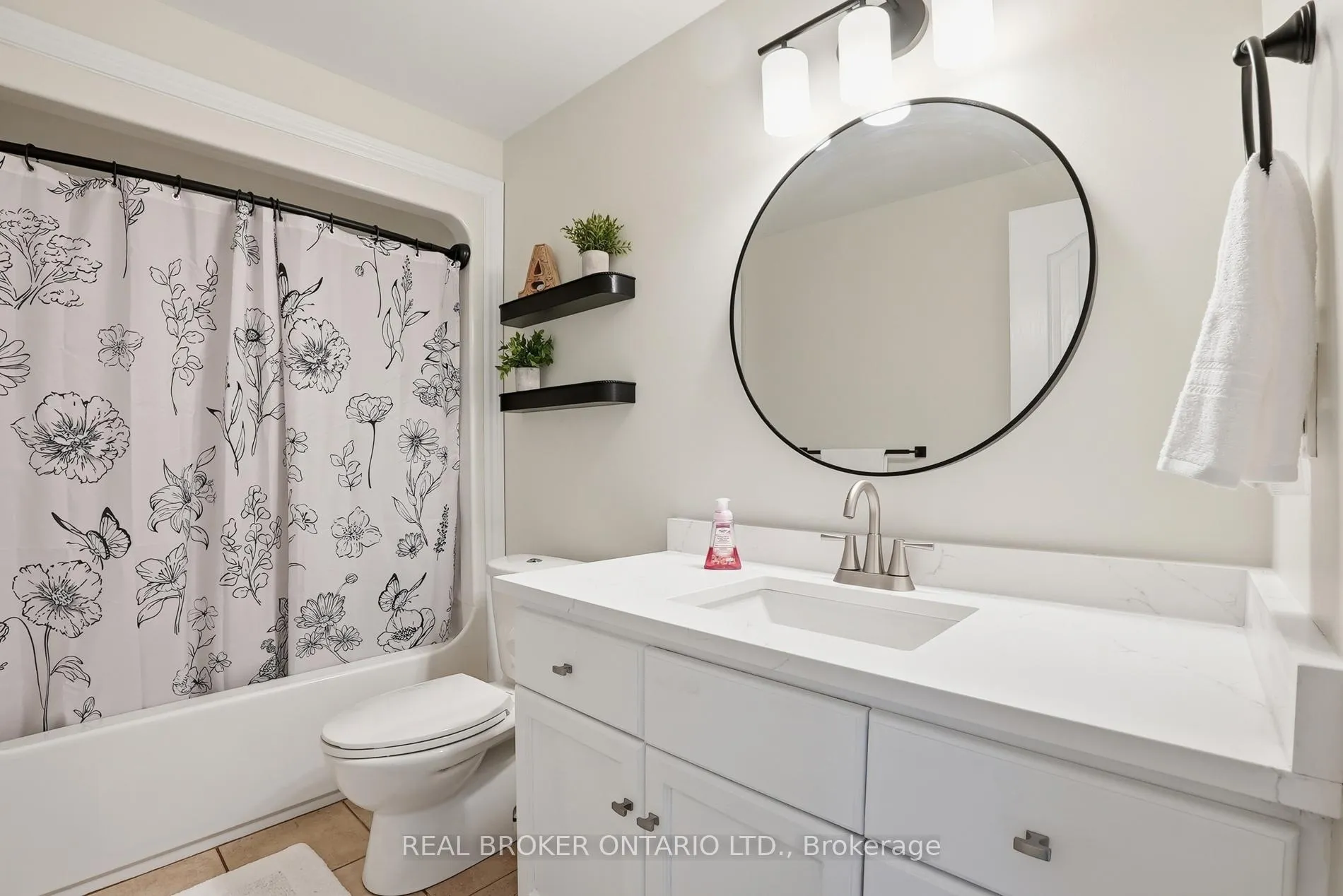 Photo 20 of 136 Marcy Crescent, Cambridge, Hespeler Village — HOMEH