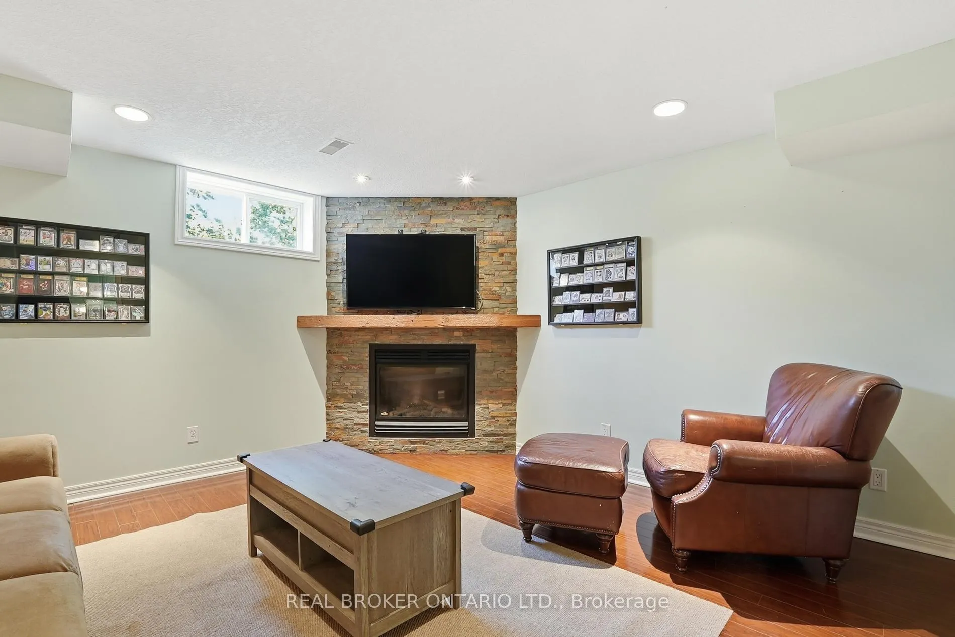 Photo 24 of 136 Marcy Crescent, Cambridge, Hespeler Village — HOMEH