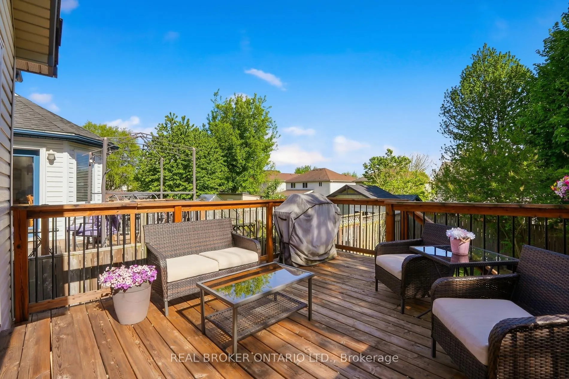 Photo 26 of 136 Marcy Crescent, Cambridge, Hespeler Village — HOMEH