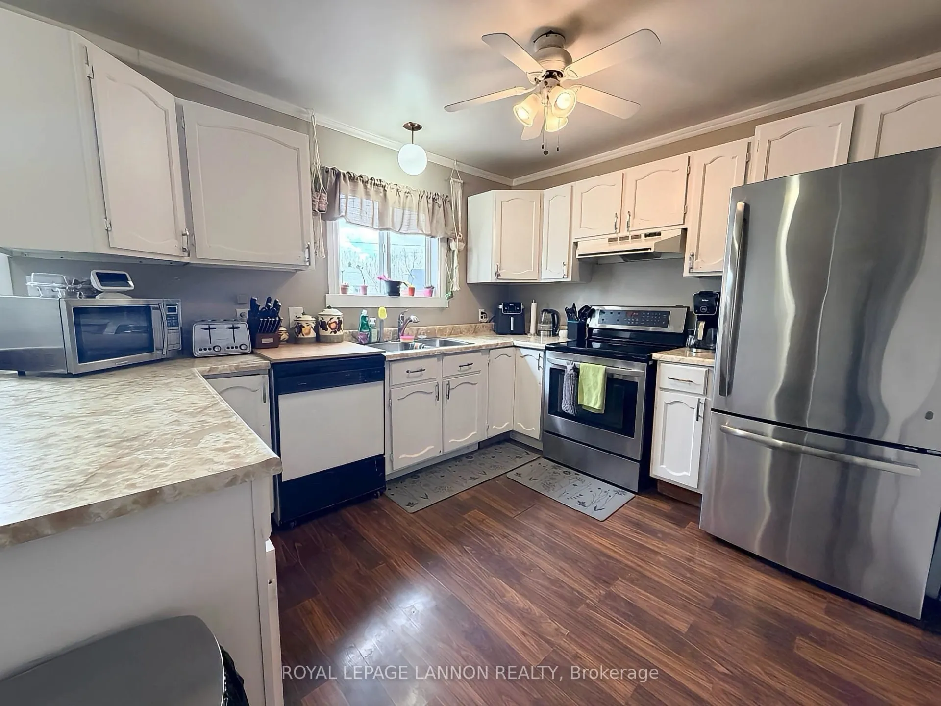 Photo 6 of 329 Ball Park Crescent, Greenstone — HOMEH