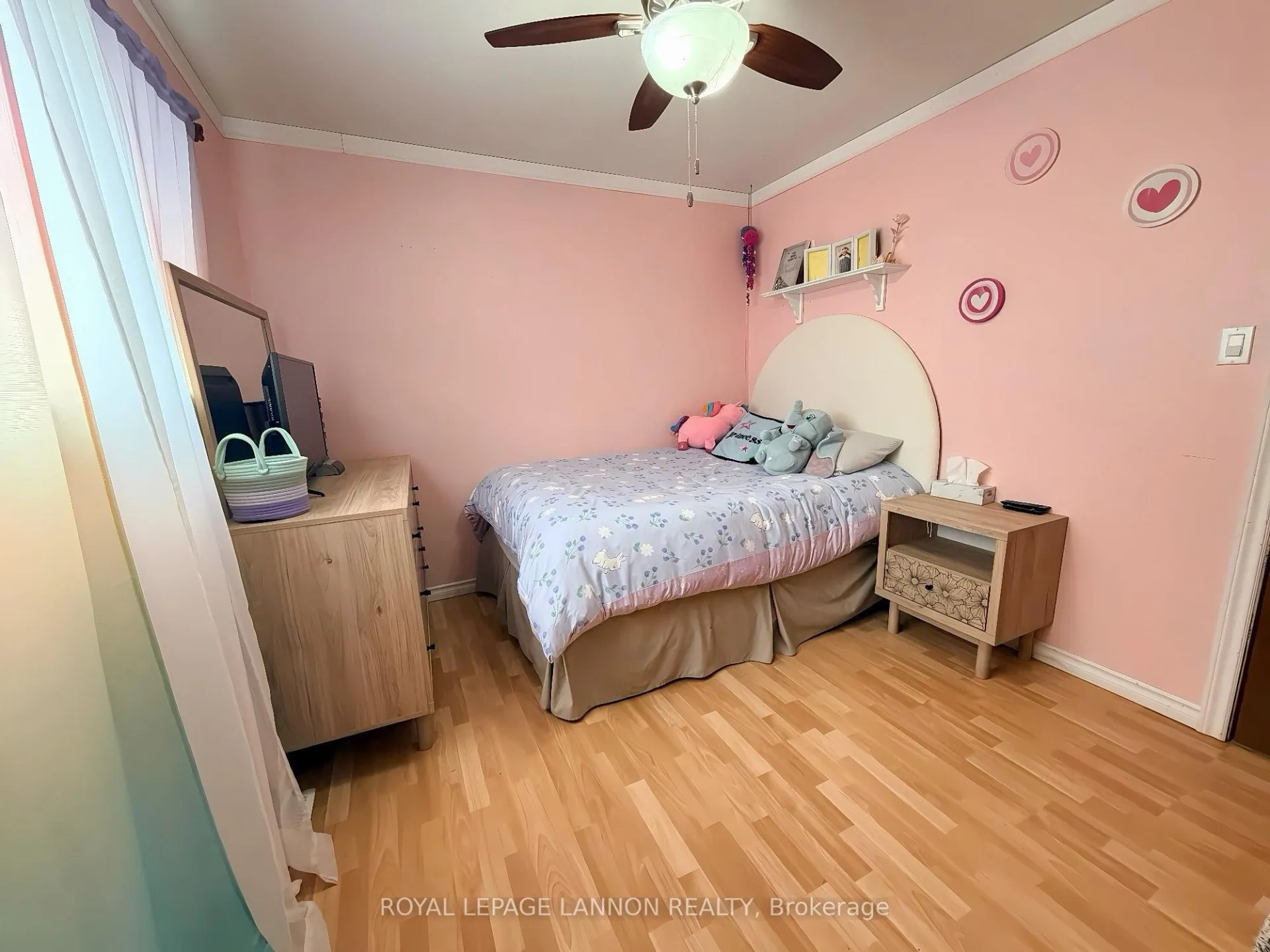 Photo 8 of 329 Ball Park Crescent, Greenstone — HOMEH