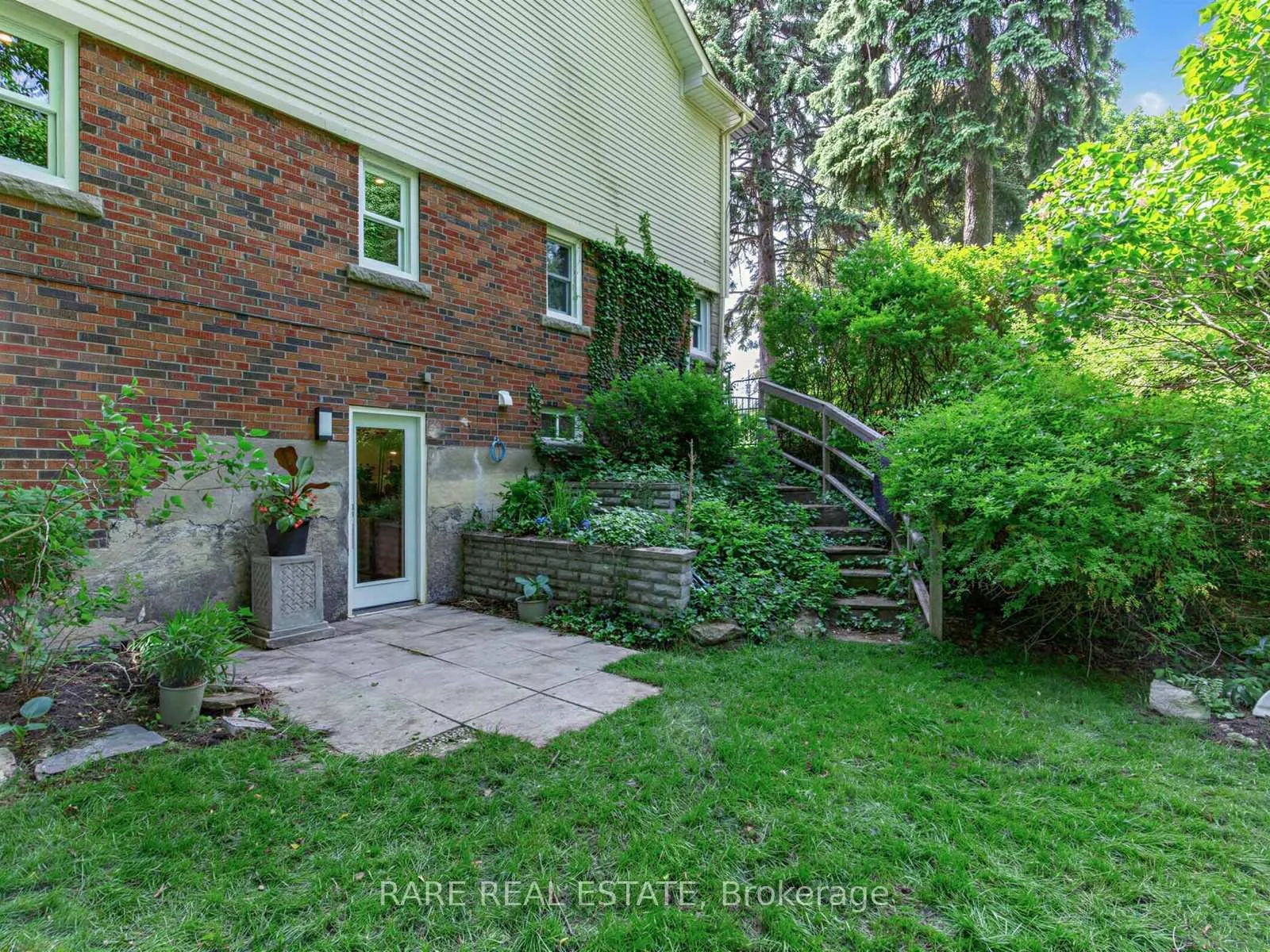 Photo 2 of Unit LOWER, 2 Leander Court, Toronto, O'Connor-Parkview — HOMEH