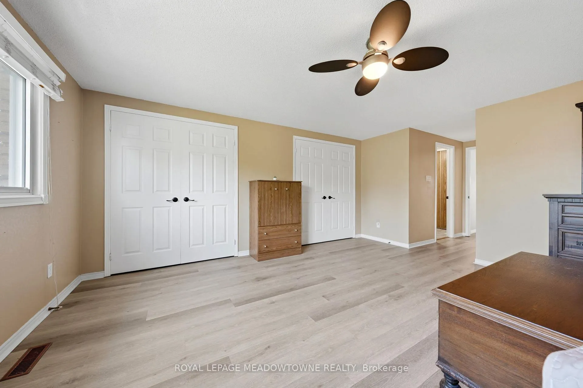 Photo 19 of 18 Mckinnon Avenue, Halton Hills, Georgetown — HOMEH