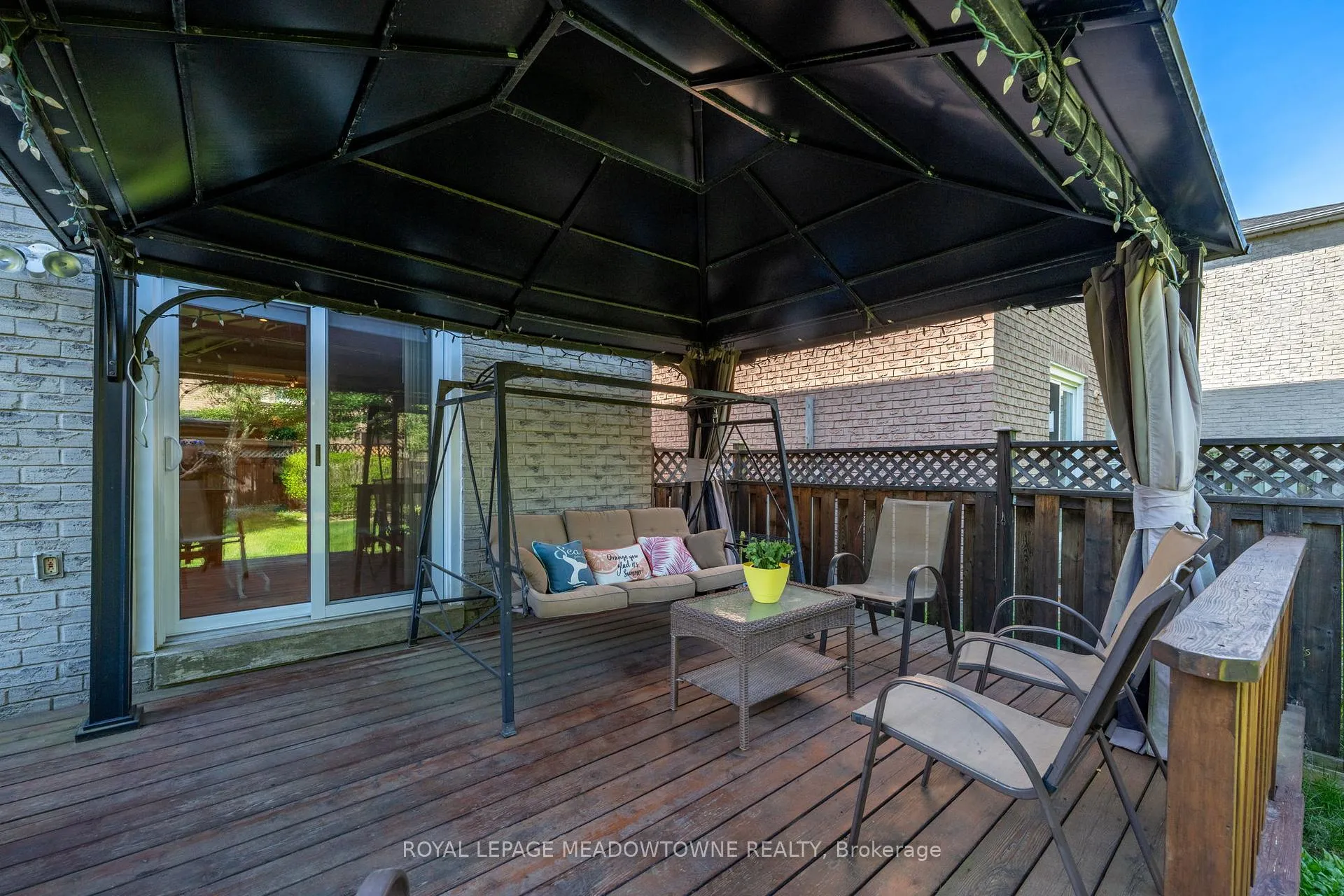 Photo 25 of 18 Mckinnon Avenue, Halton Hills, Georgetown — HOMEH