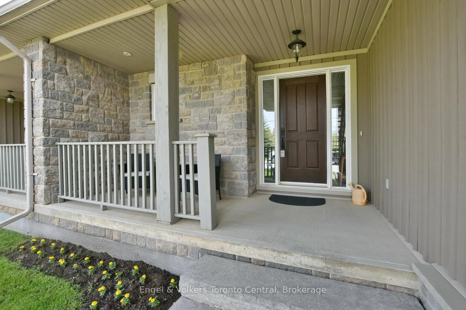 Photo 2 of 47 Meadowbrook Lane, Blue Mountains — HOMEH