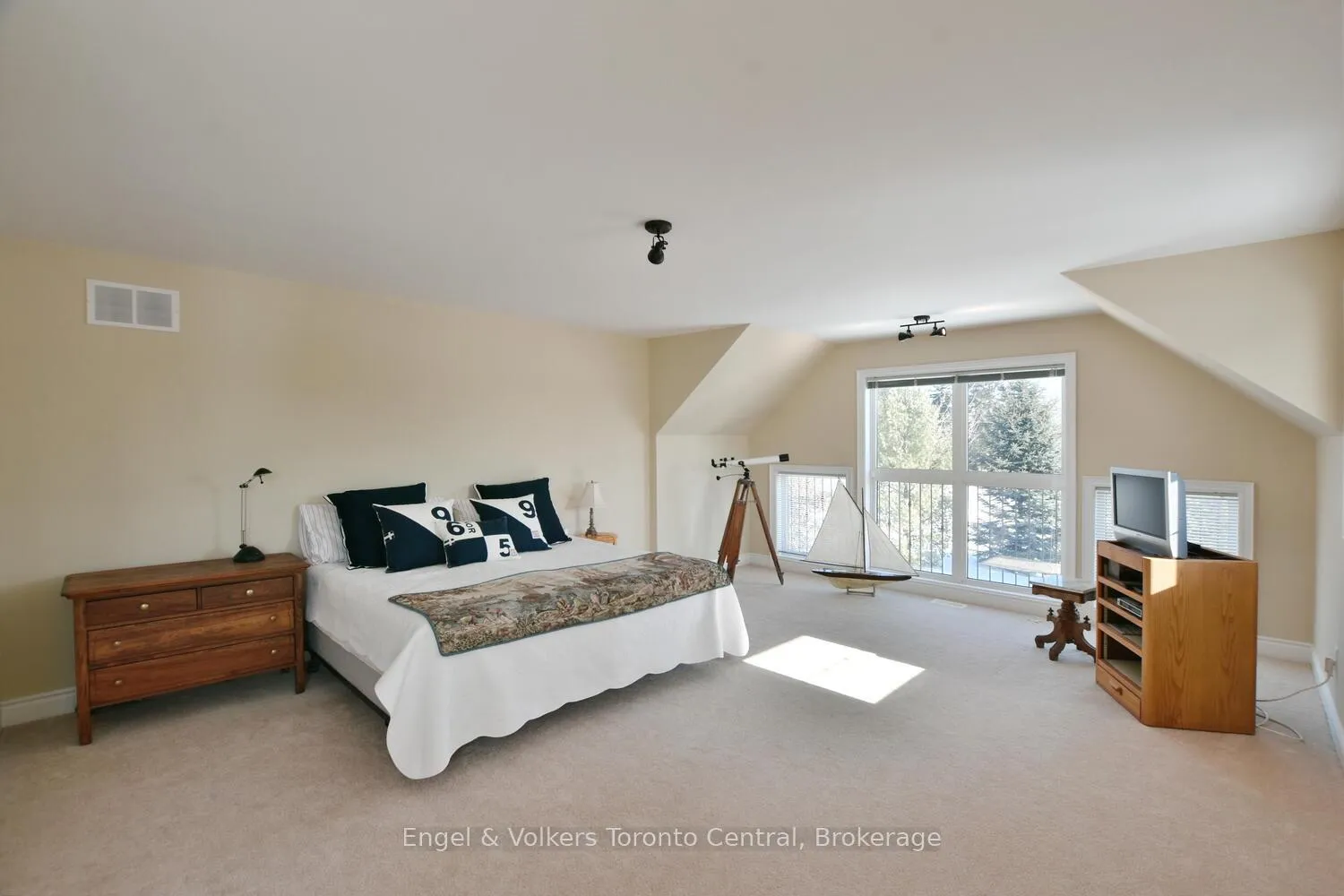 Photo 23 of 47 Meadowbrook Lane, Blue Mountains — HOMEH