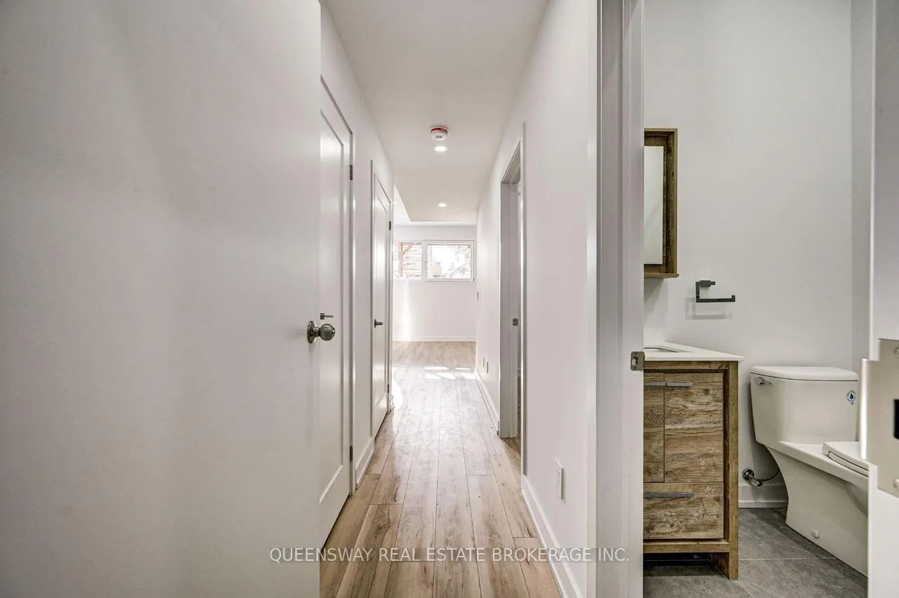 Photo 8 of Unit Lower, 93 Lake Crescent, Etobicoke, Mimico — HOMEH