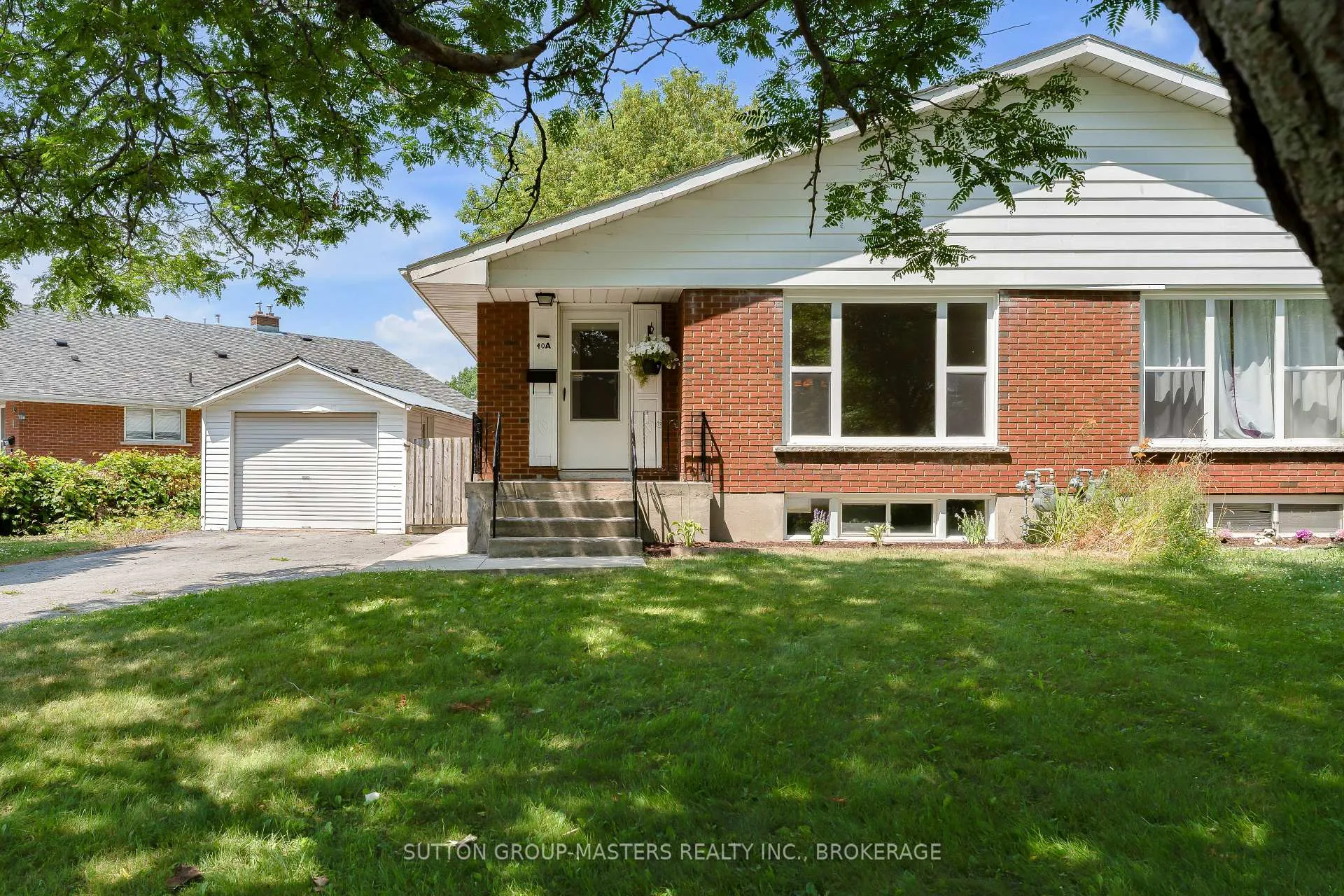 Photo 2 of 40 Crescent Drive, Kingston, City Southwest — HOMEH