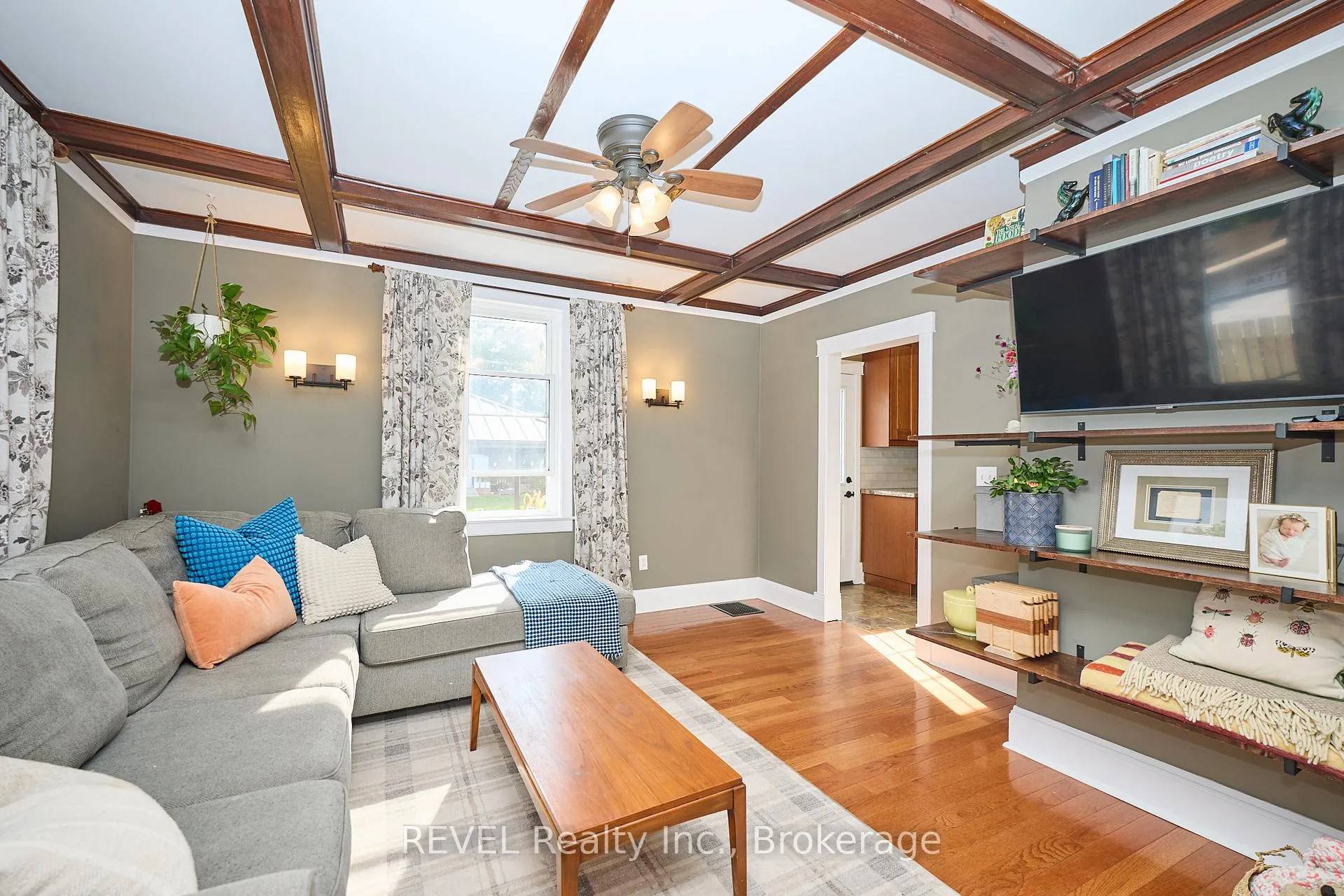 Photo 10 of 4450 Second Avenue, Niagara Falls, Downtown — HOMEH