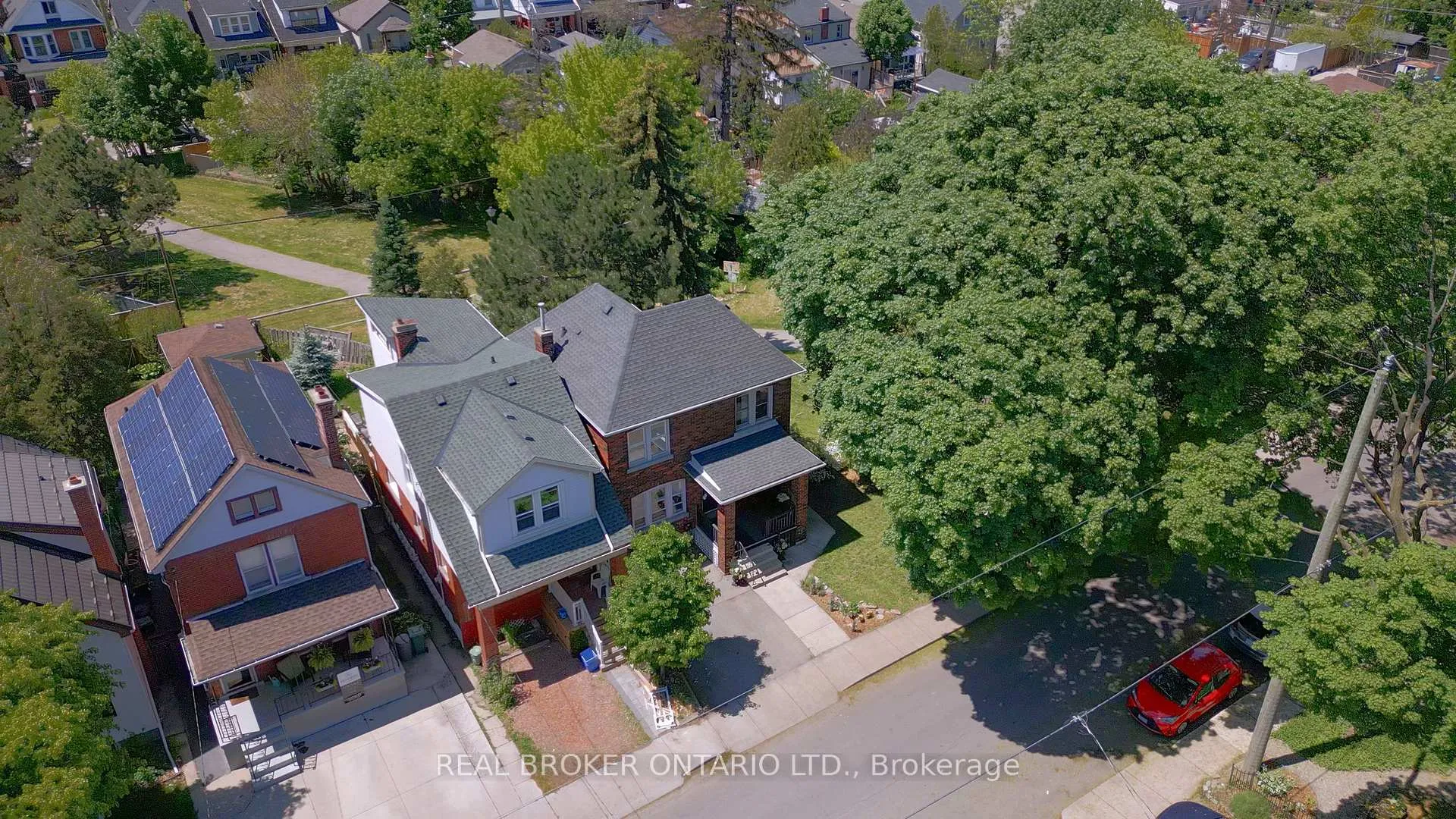 Photo 2 of 41 Park Row N, Hamilton, Crown Point — HOMEH