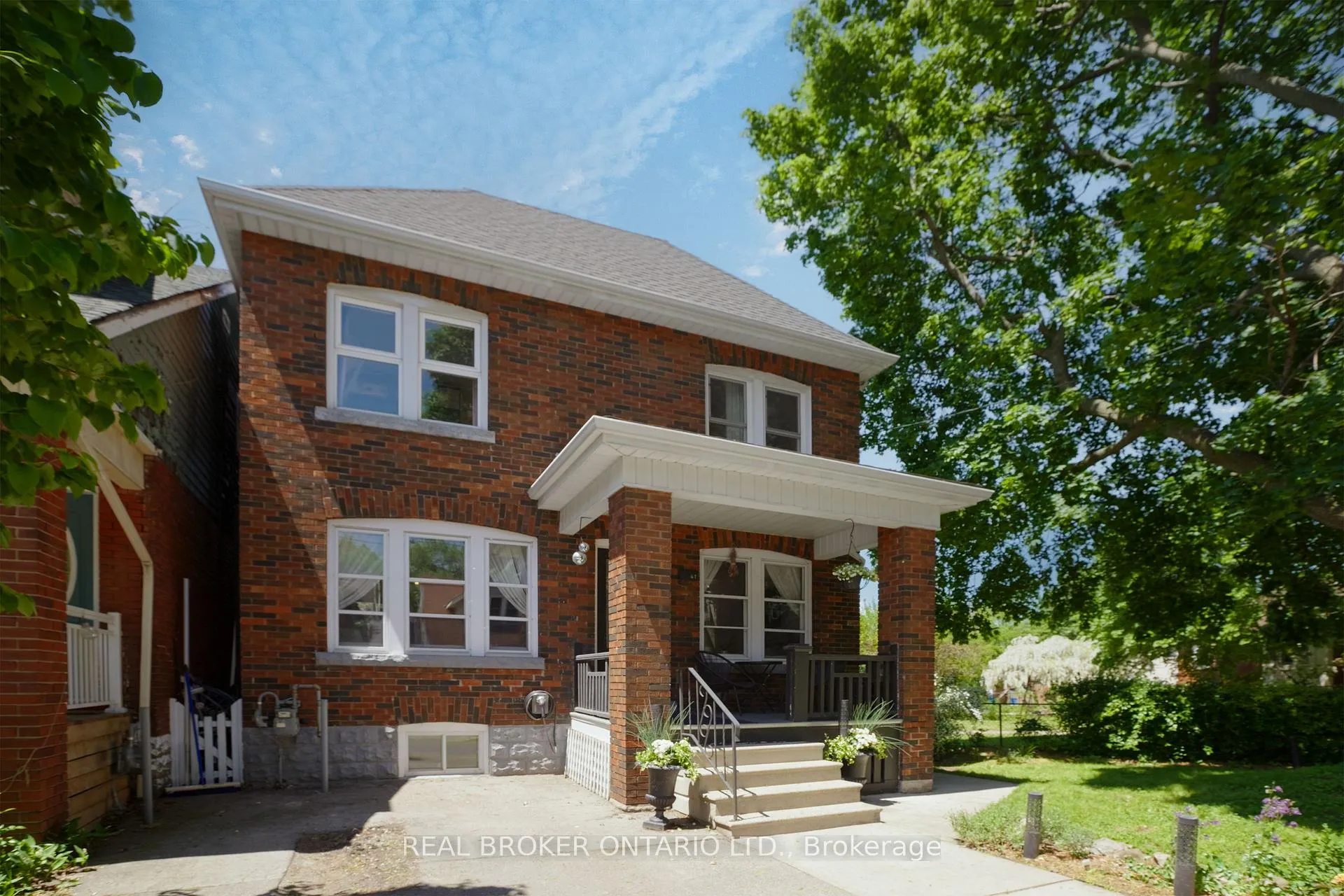 Photo 38 of 41 Park Row N, Hamilton, Crown Point — HOMEH