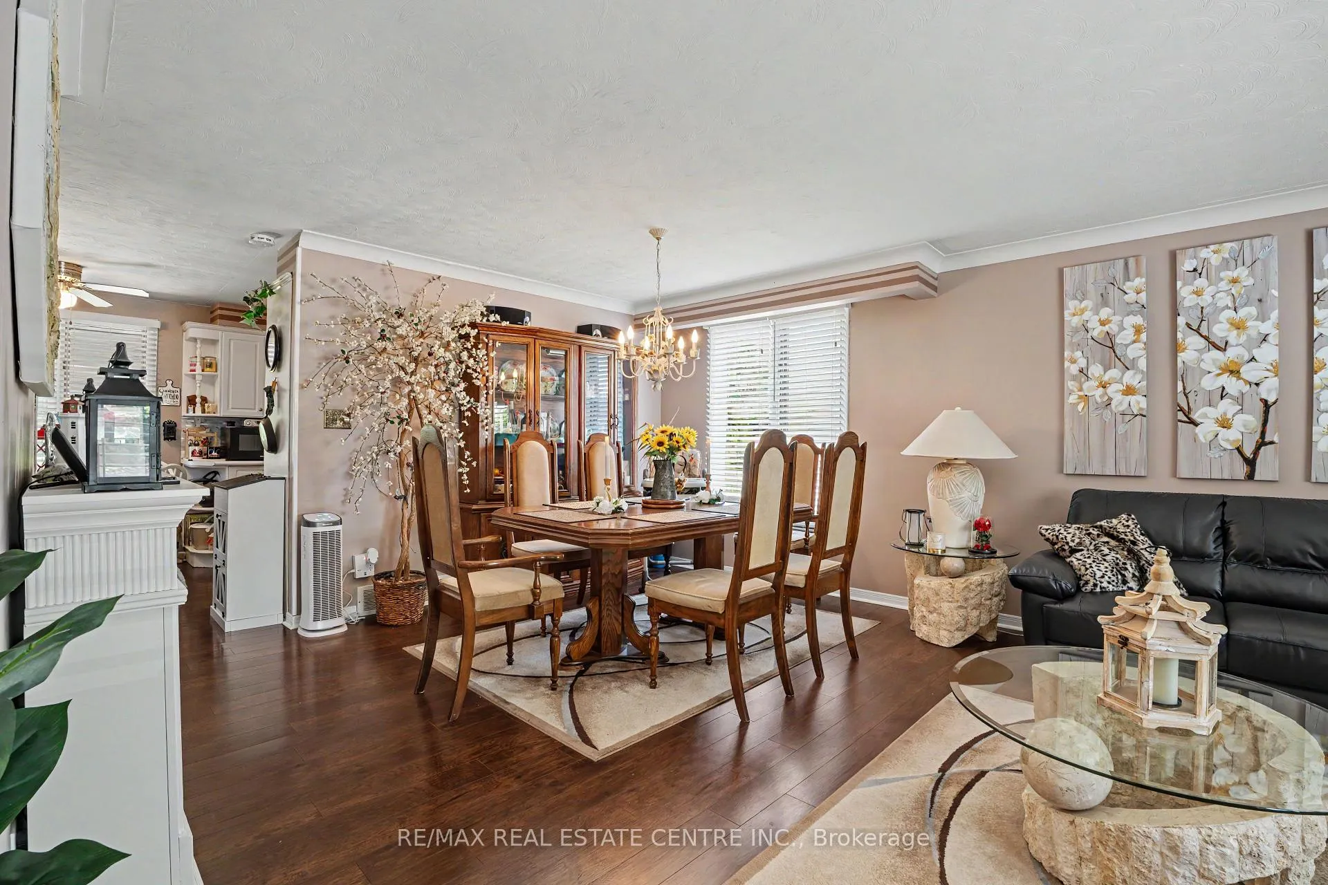 Photo 12 of 7361 Harte Circle, Niagara Falls, Casey — HOMEH