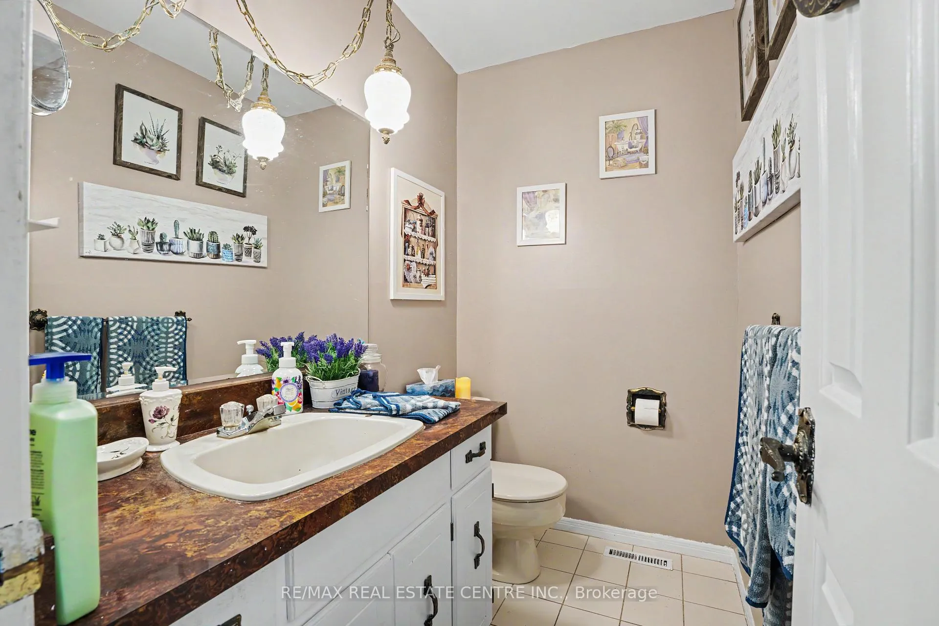 Photo 19 of 7361 Harte Circle, Niagara Falls, Casey — HOMEH