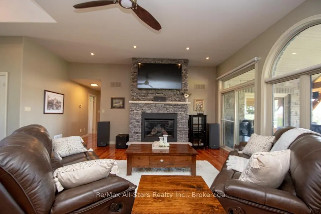 Photo 6 of 1308 River Road, Kawartha Lakes, Ops — HOMEH