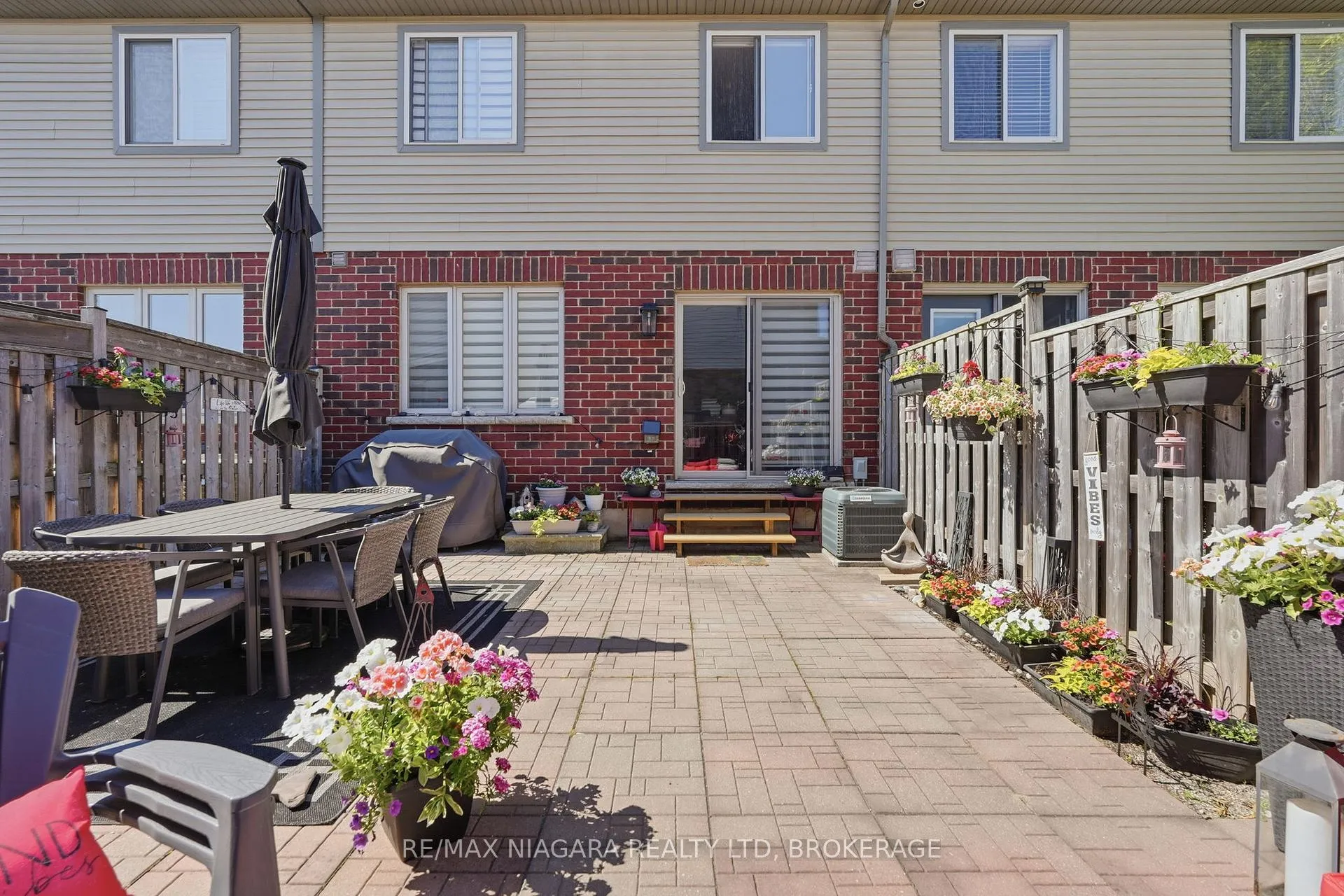 Photo 43 of 49 Cedar Street, Grimsby, Grimsby West — HOMEH