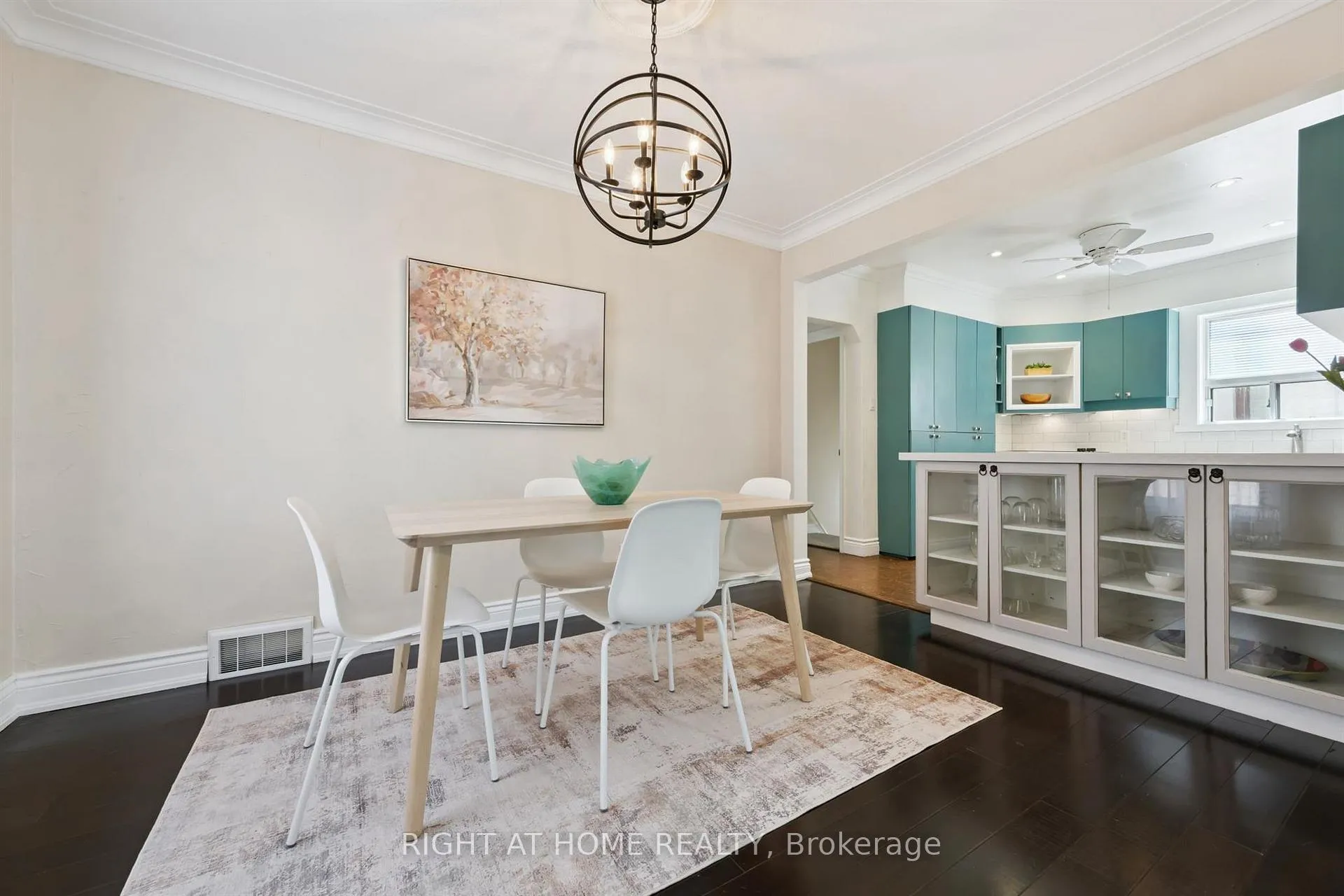 Photo 9 of 33 South Kingsway, Toronto, High Park-Swansea — HOMEH