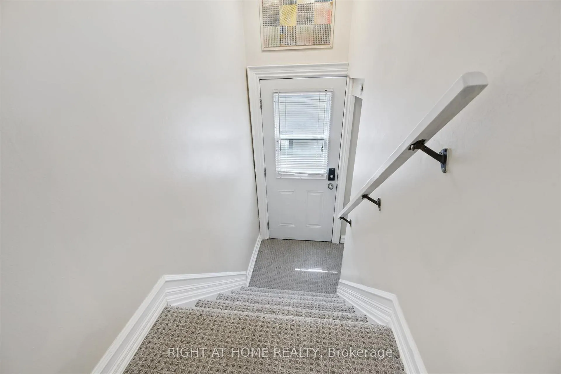 Photo 29 of 33 South Kingsway, Toronto, High Park-Swansea — HOMEH
