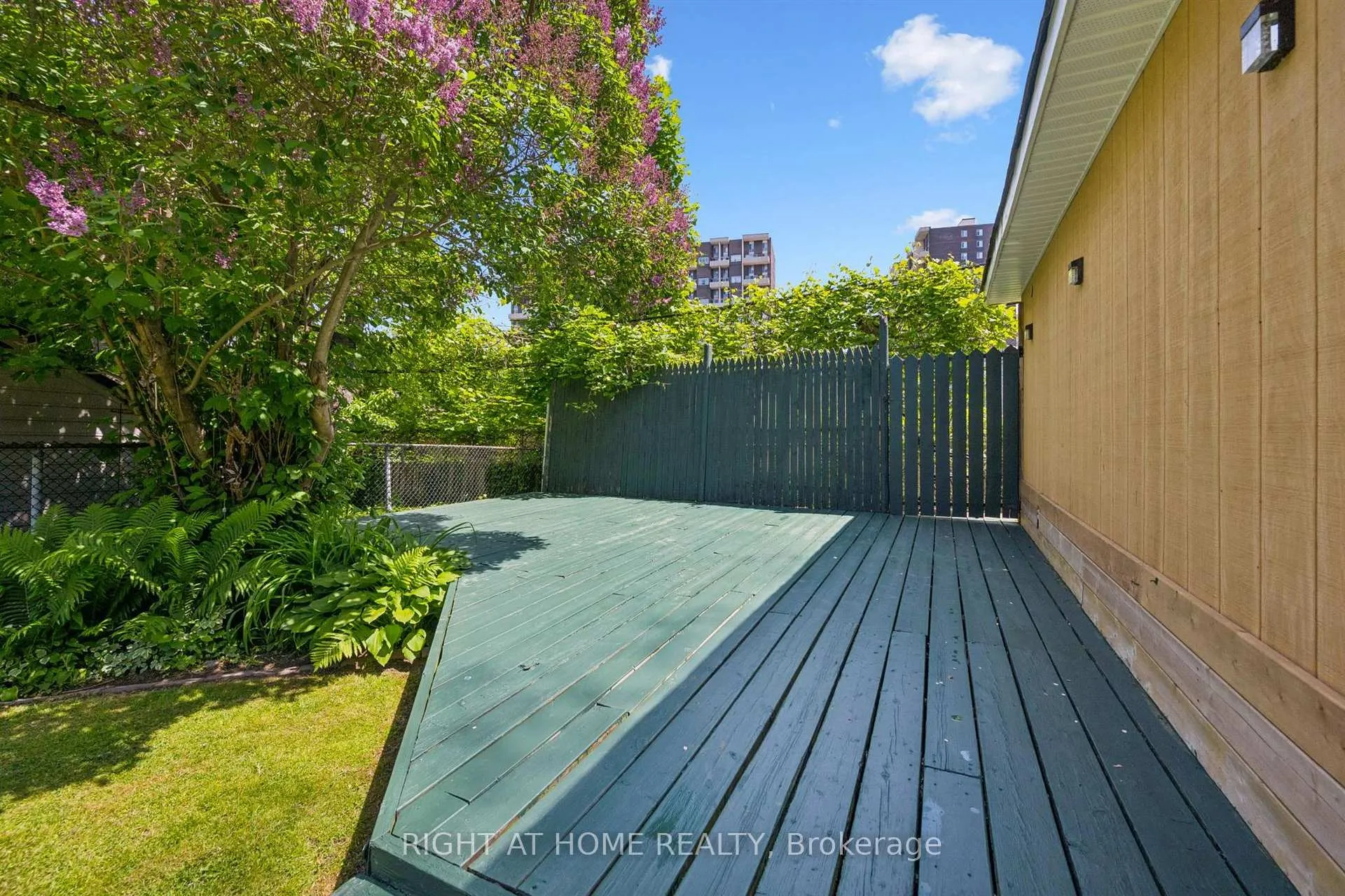 Photo 34 of 33 South Kingsway, Toronto, High Park-Swansea — HOMEH