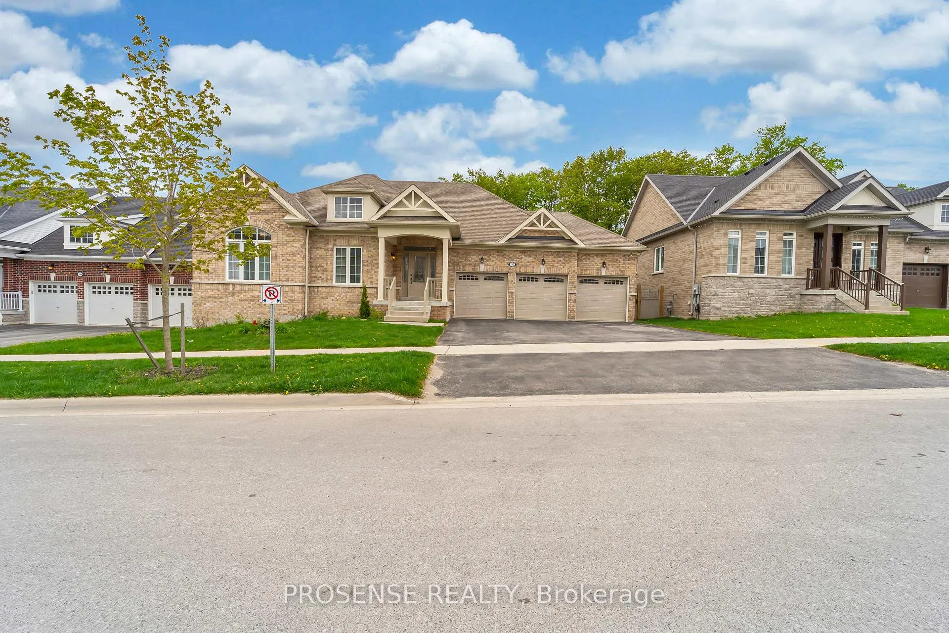 Photo 2 of 113 Johnson Drive, Shelburne — HOMEH