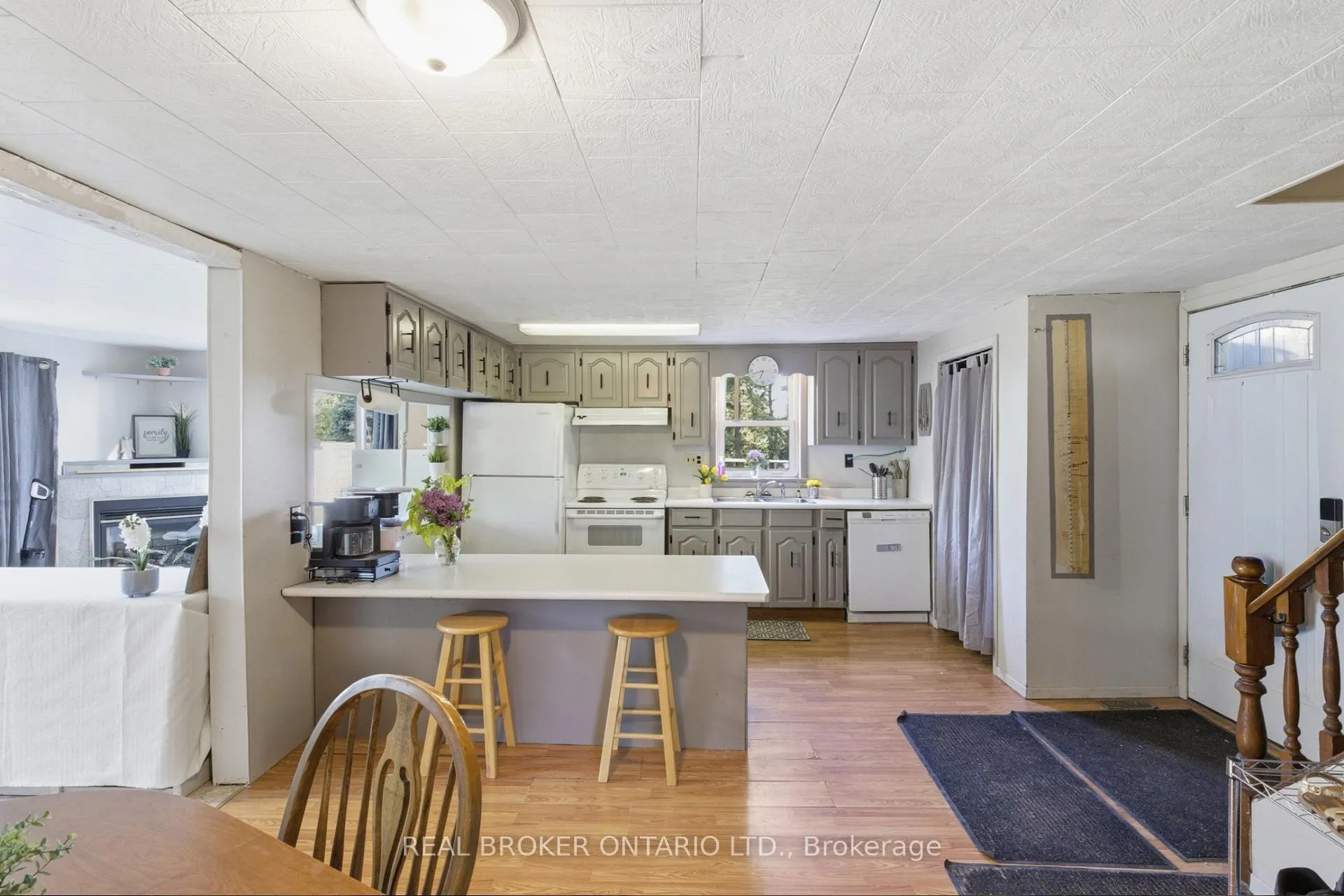 Photo 10 of 474 Elma Street W, North Perth, Listowel — HOMEH