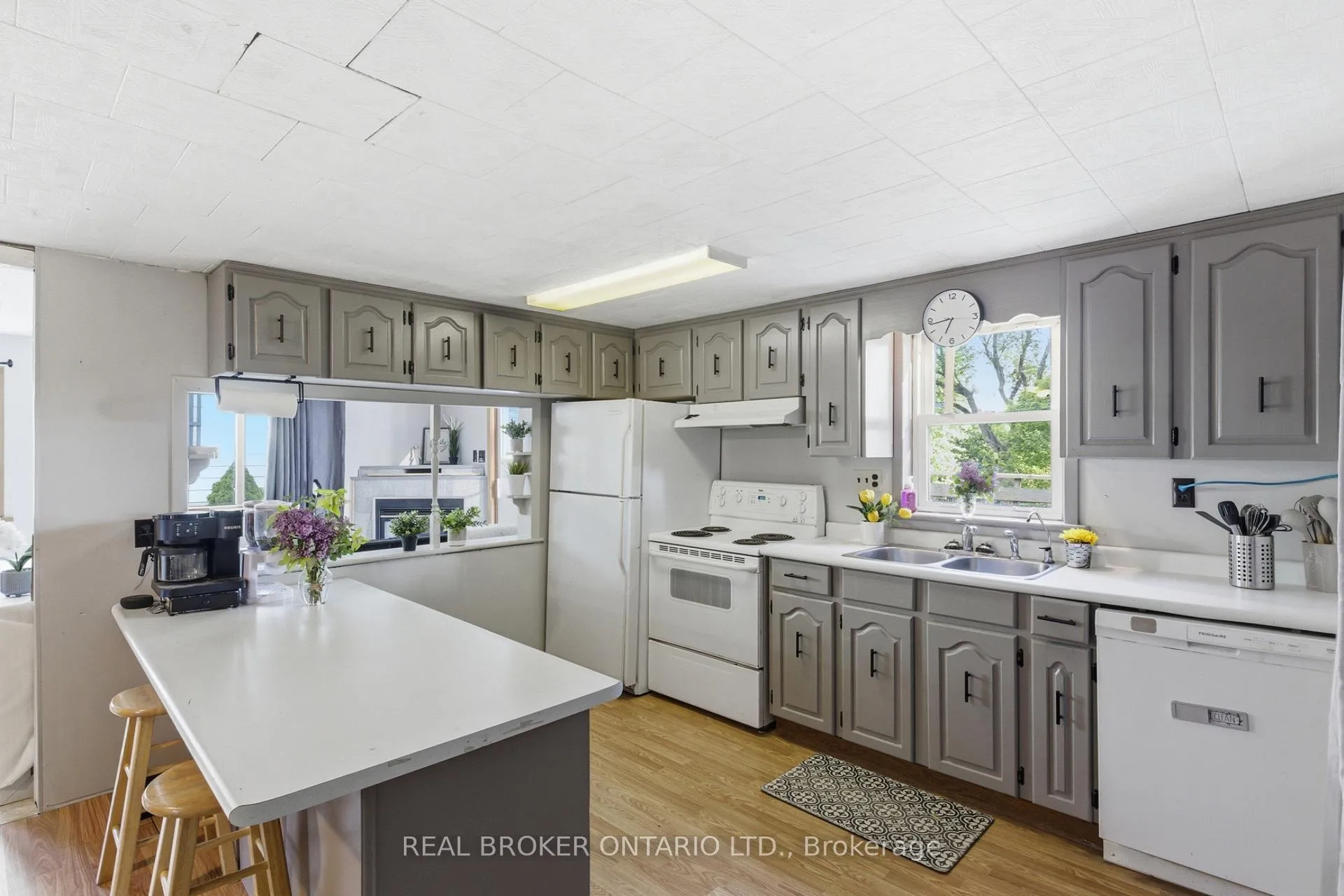 Photo 11 of 474 Elma Street W, North Perth, Listowel — HOMEH