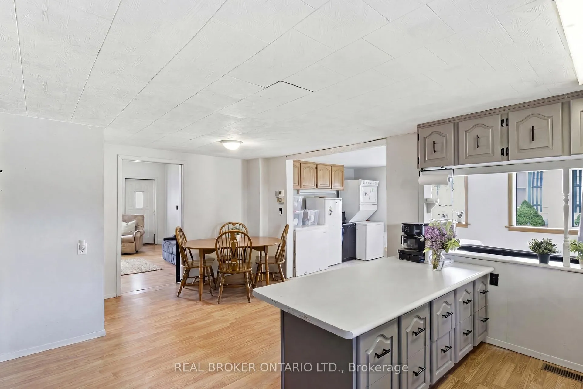 Photo 13 of 474 Elma Street W, North Perth, Listowel — HOMEH