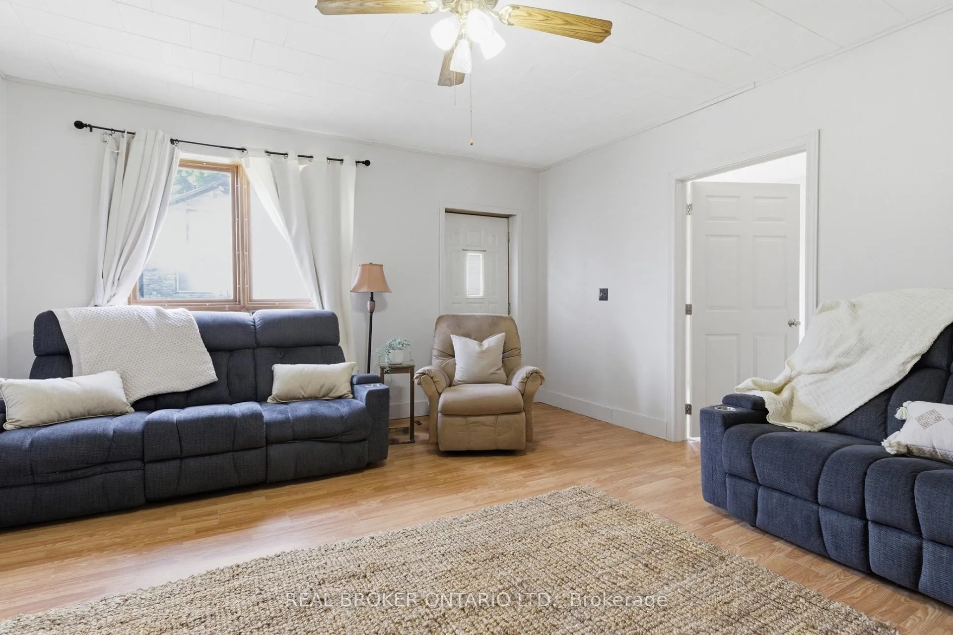 Photo 19 of 474 Elma Street W, North Perth, Listowel — HOMEH
