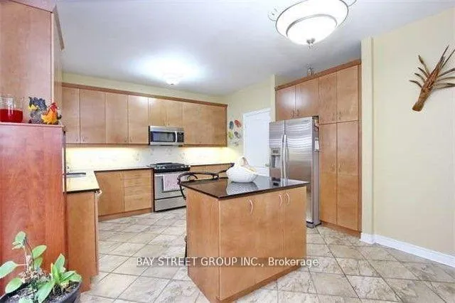 Photo 15 of 6 Everingham Circle, Brampton, Sandringham-Wellington — HOMEH