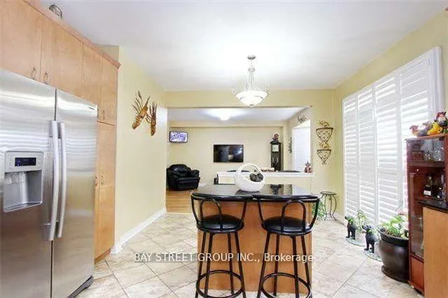 Photo 17 of 6 Everingham Circle, Brampton, Sandringham-Wellington — HOMEH