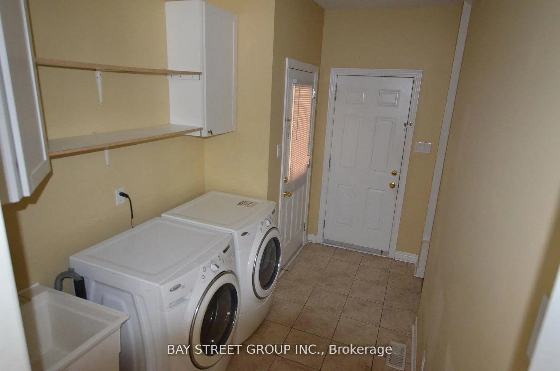 Photo 19 of 6 Everingham Circle, Brampton, Sandringham-Wellington — HOMEH