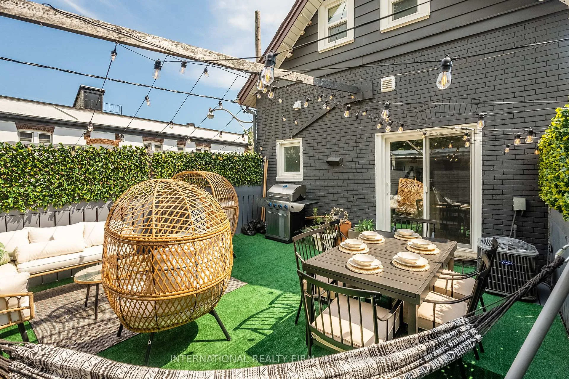 Photo 12 of Unit 1, 2256 Queen Street E, Toronto, The Beaches — HOMEH