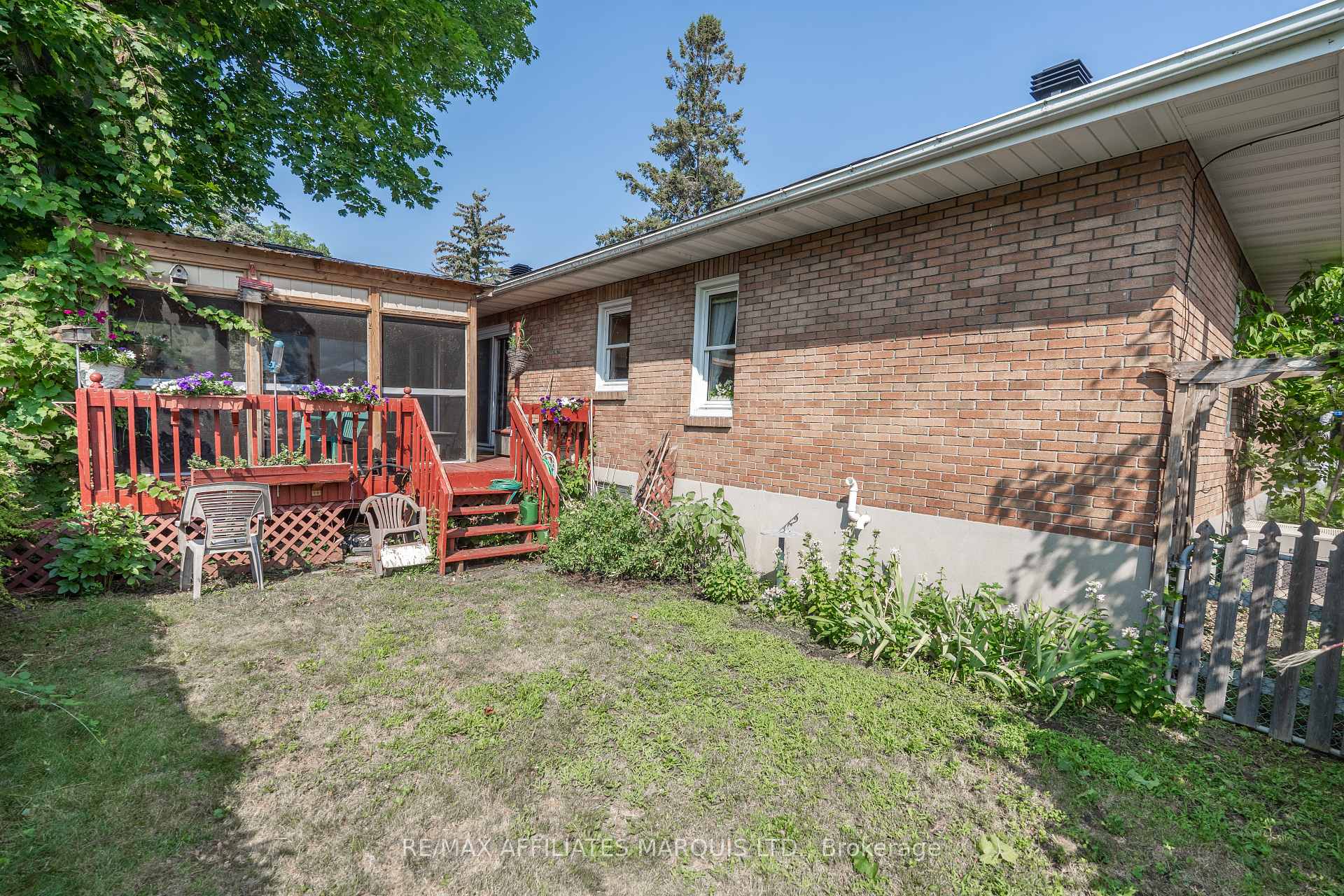 Photo 14 of 705 Second Street E, Cornwall — HOMEH