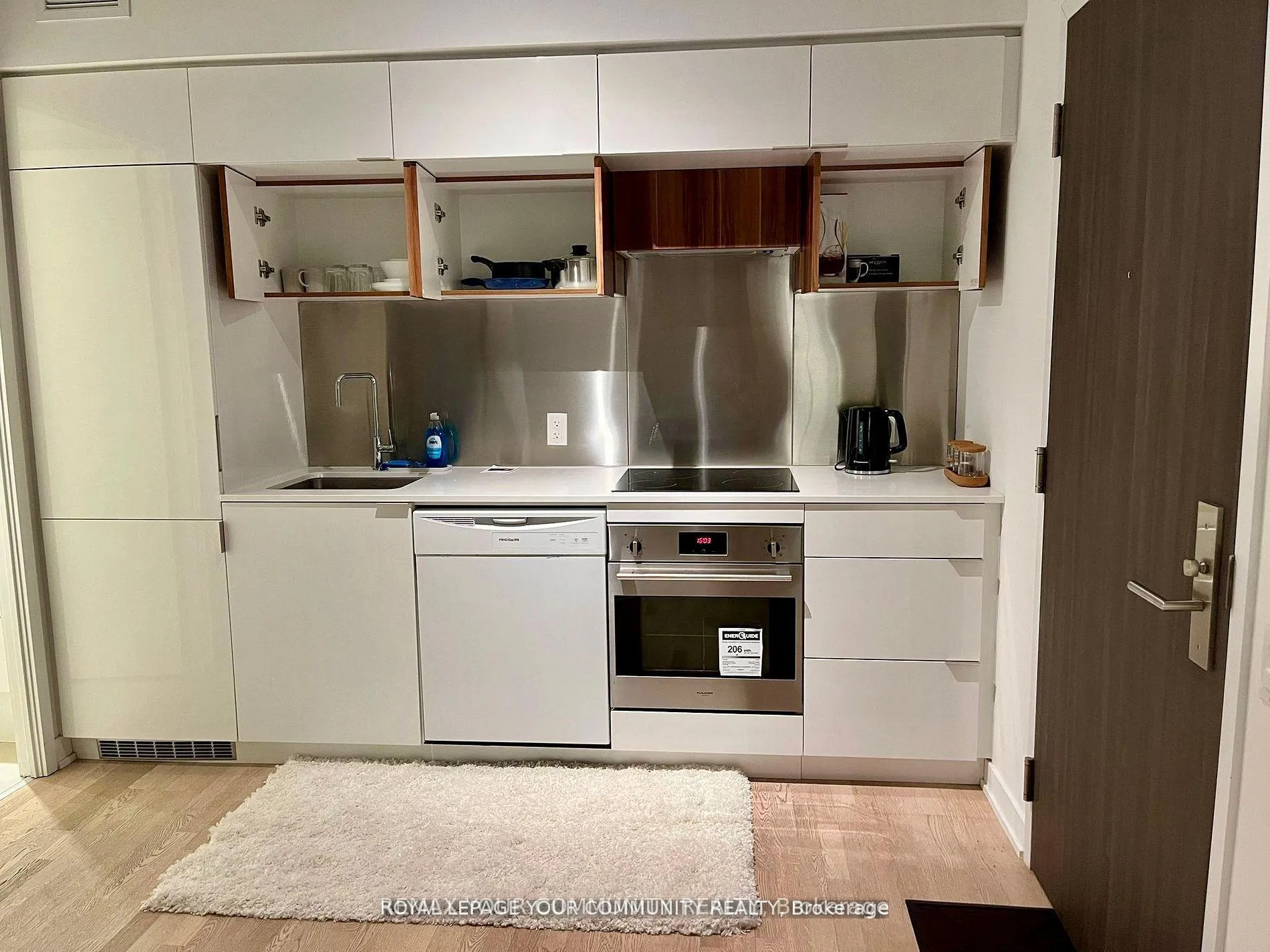 Photo 13 of Unit 409, 185 Roehampton Avenue, Toronto, Mount Pleasant West — HOMEH