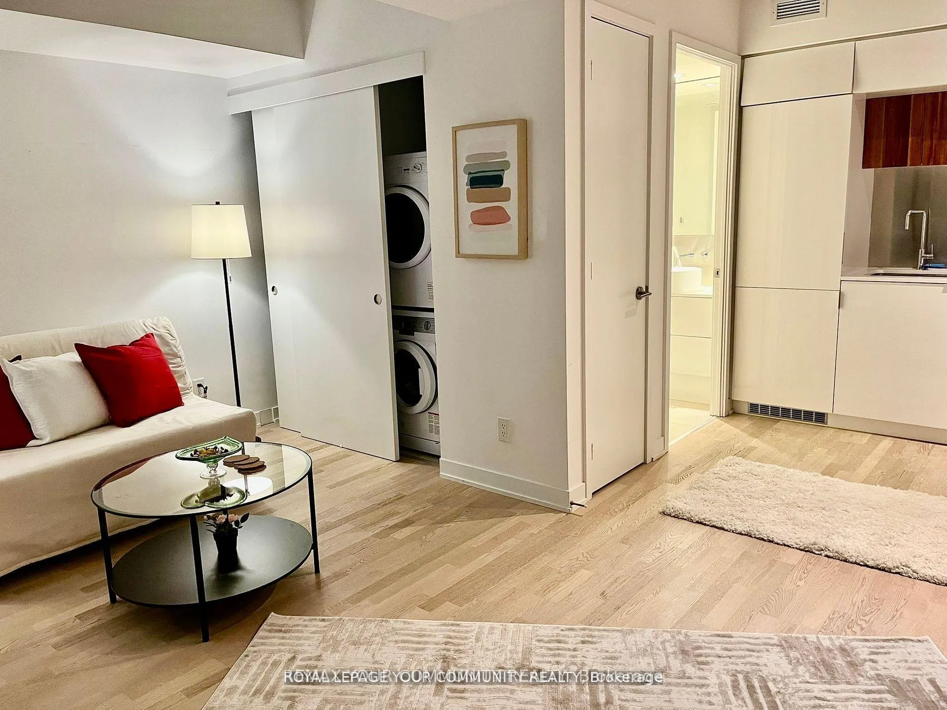 Photo 15 of Unit 409, 185 Roehampton Avenue, Toronto, Mount Pleasant West — HOMEH