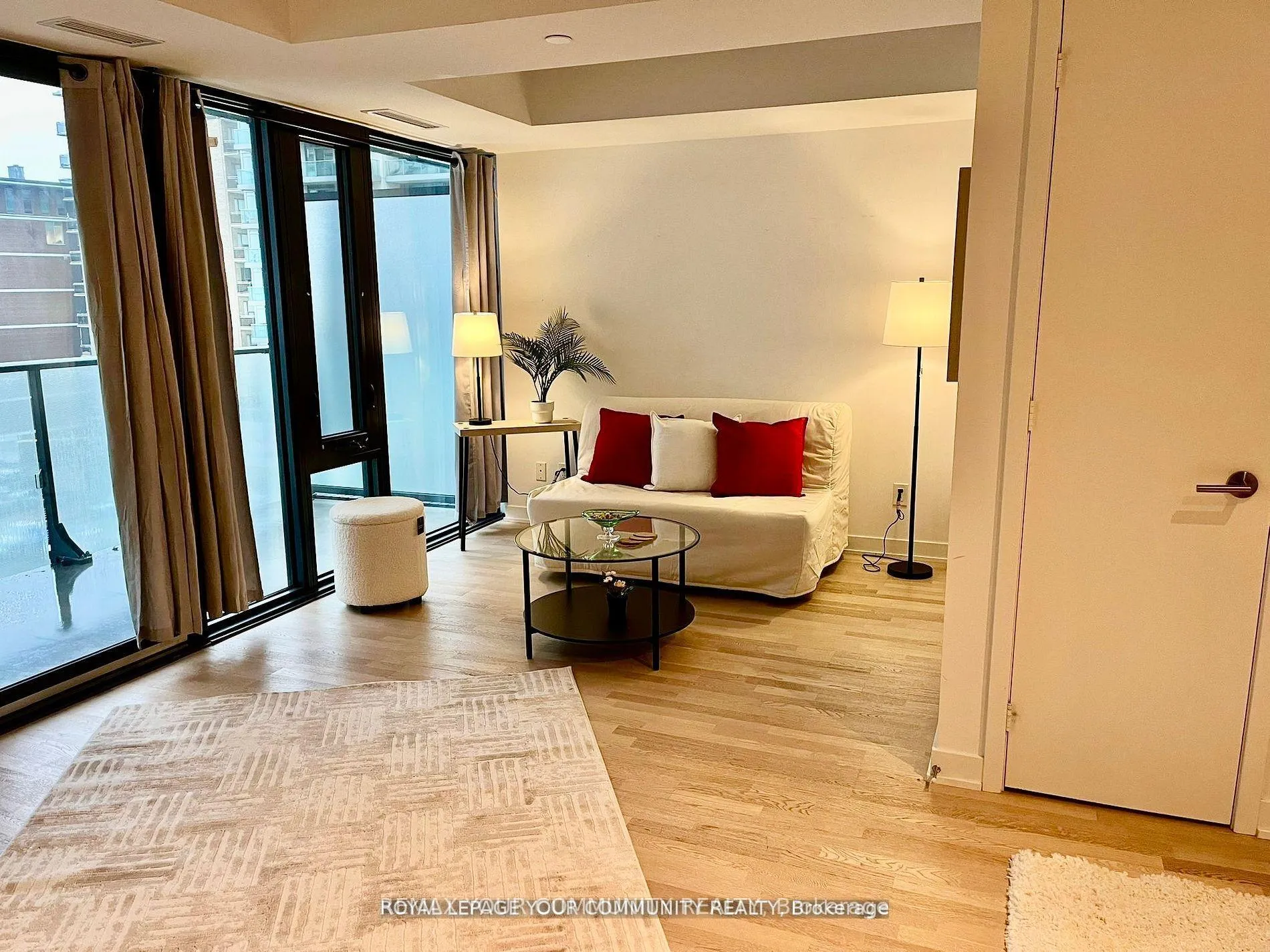 Photo 16 of Unit 409, 185 Roehampton Avenue, Toronto, Mount Pleasant West — HOMEH