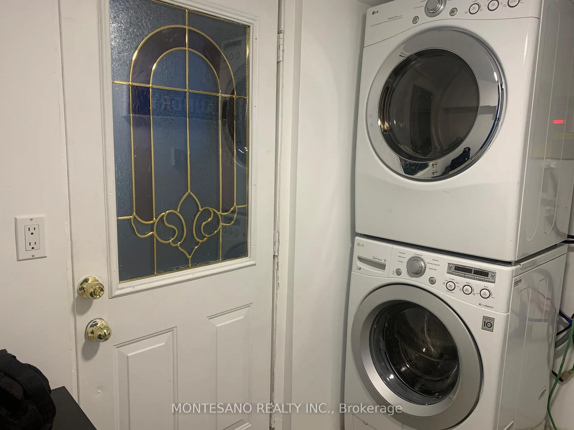 Photo 5 of 2467 Gerrard Street E, Toronto, East End-Danforth — HOMEH