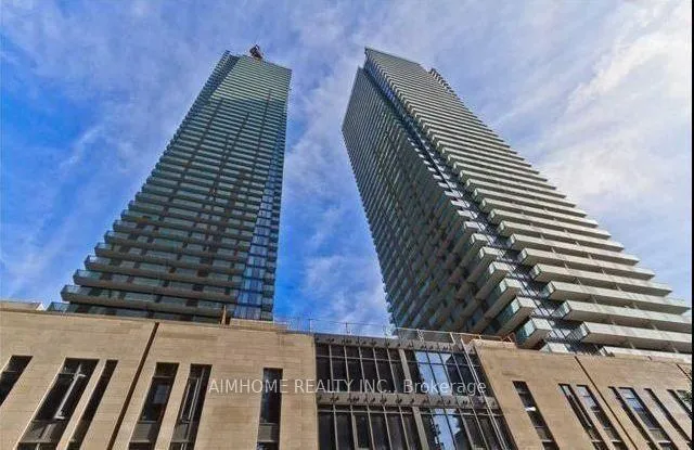 Front of Unit 4207, 65 St Mary Street