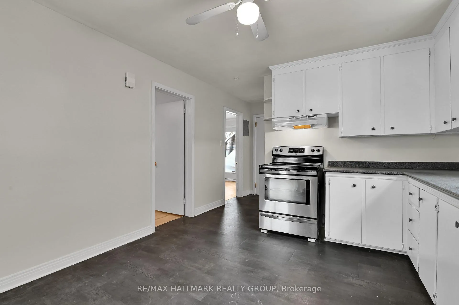 Photo 17 of Unit Unit 2, 55 Ivy Crescent, Ottawa, Lindenlea — HOMEH