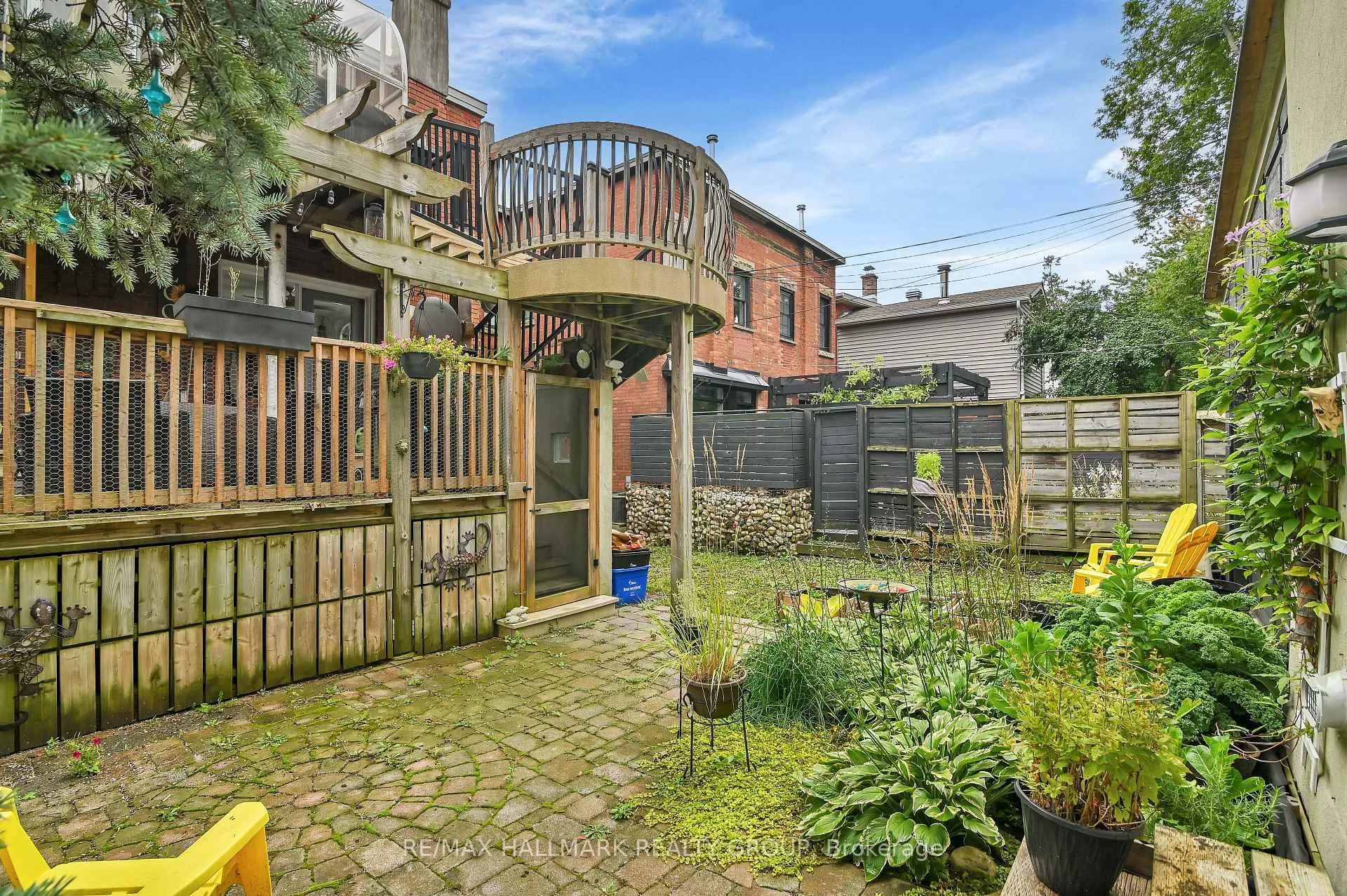 Photo 53 of Unit Unit 2, 55 Ivy Crescent, Ottawa, Lindenlea — HOMEH