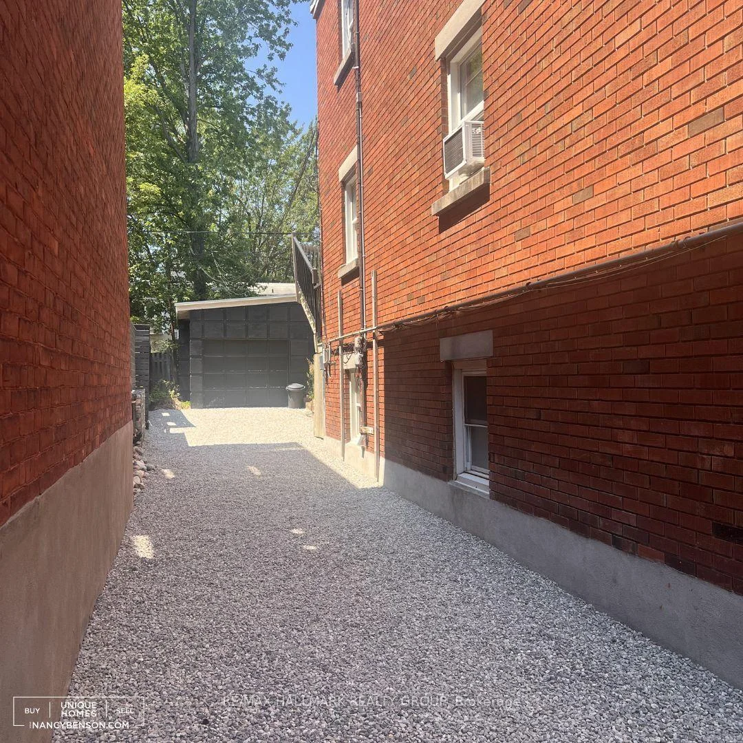 Photo 52 of Unit Unit 2, 55 Ivy Crescent, Ottawa, Lindenlea — HOMEH