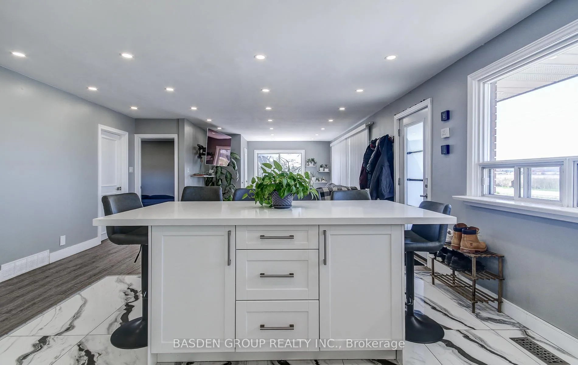 Photo 14 of 545 Wist Road, King, Rural King — HOMEH