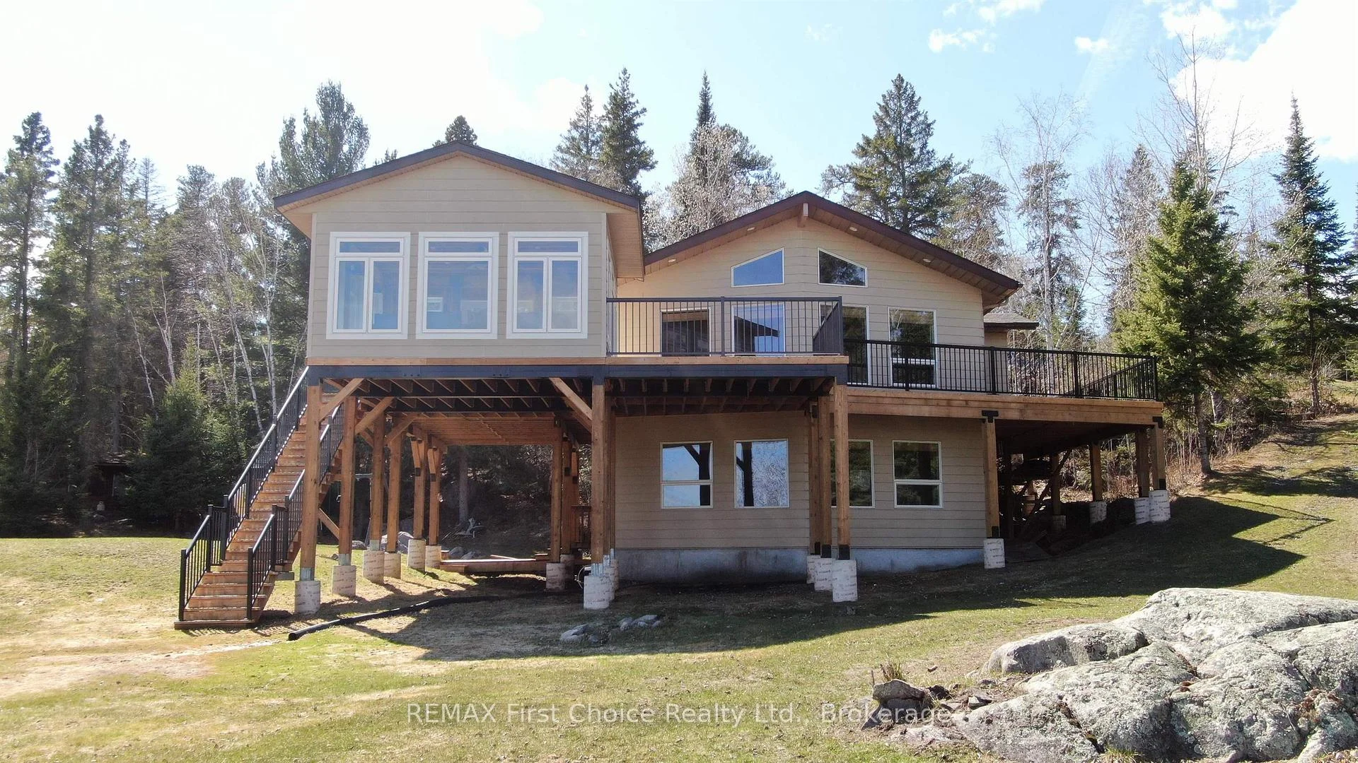 Photo 2 of 220D Phantom Drive, Kenora, Keewatin — HOMEH