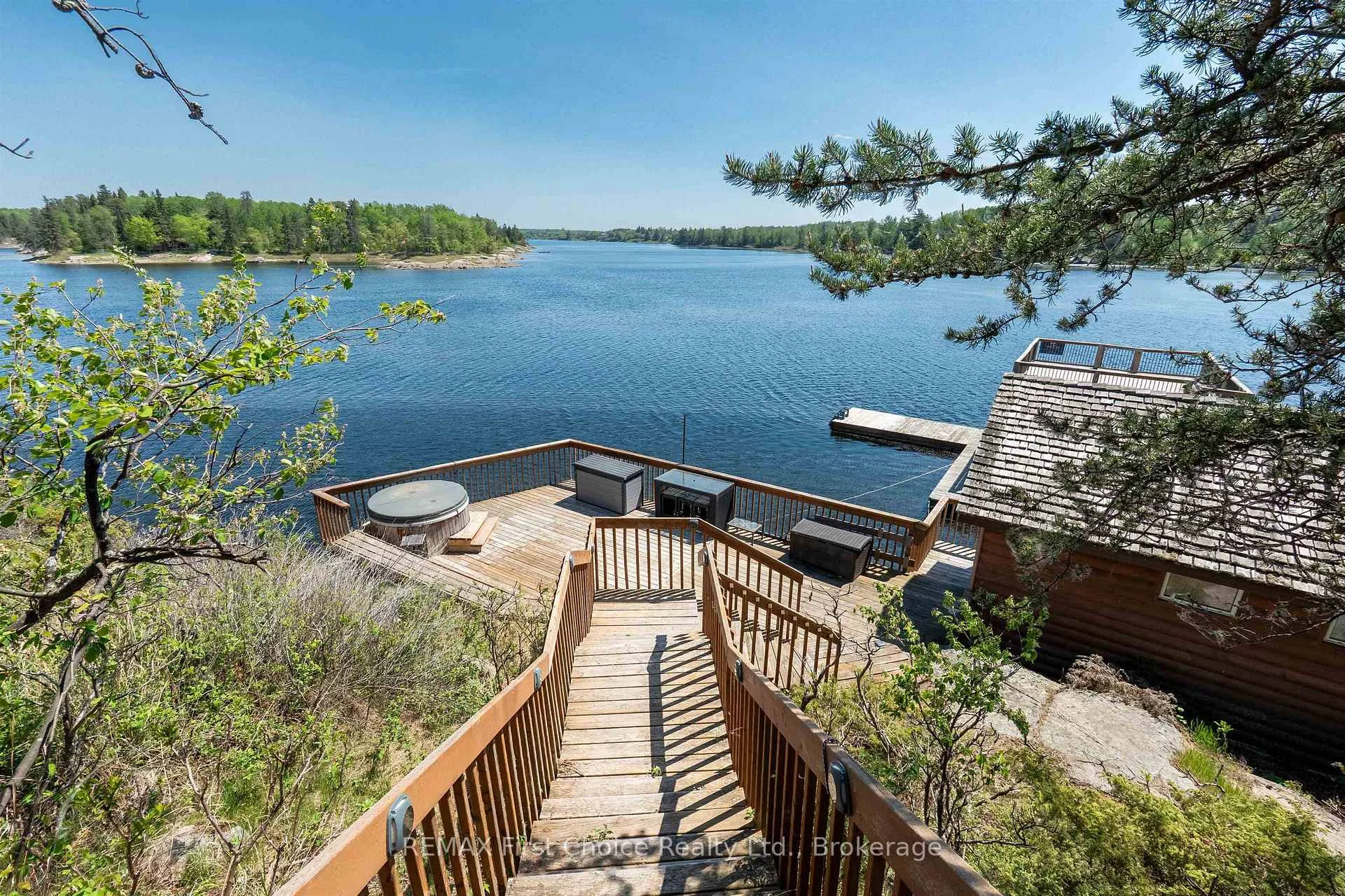 Photo 10 of 220D Phantom Drive, Kenora, Keewatin — HOMEH